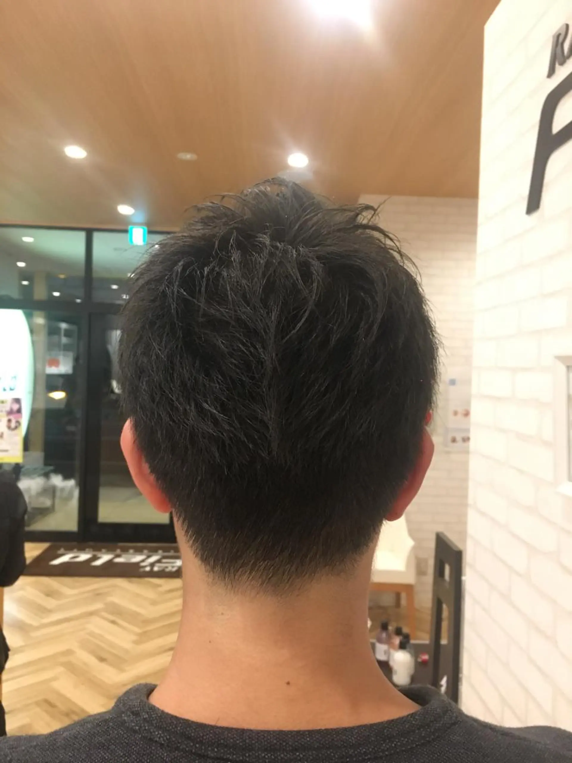 ショート メンズ 吉村 周馬のヘアスタイル