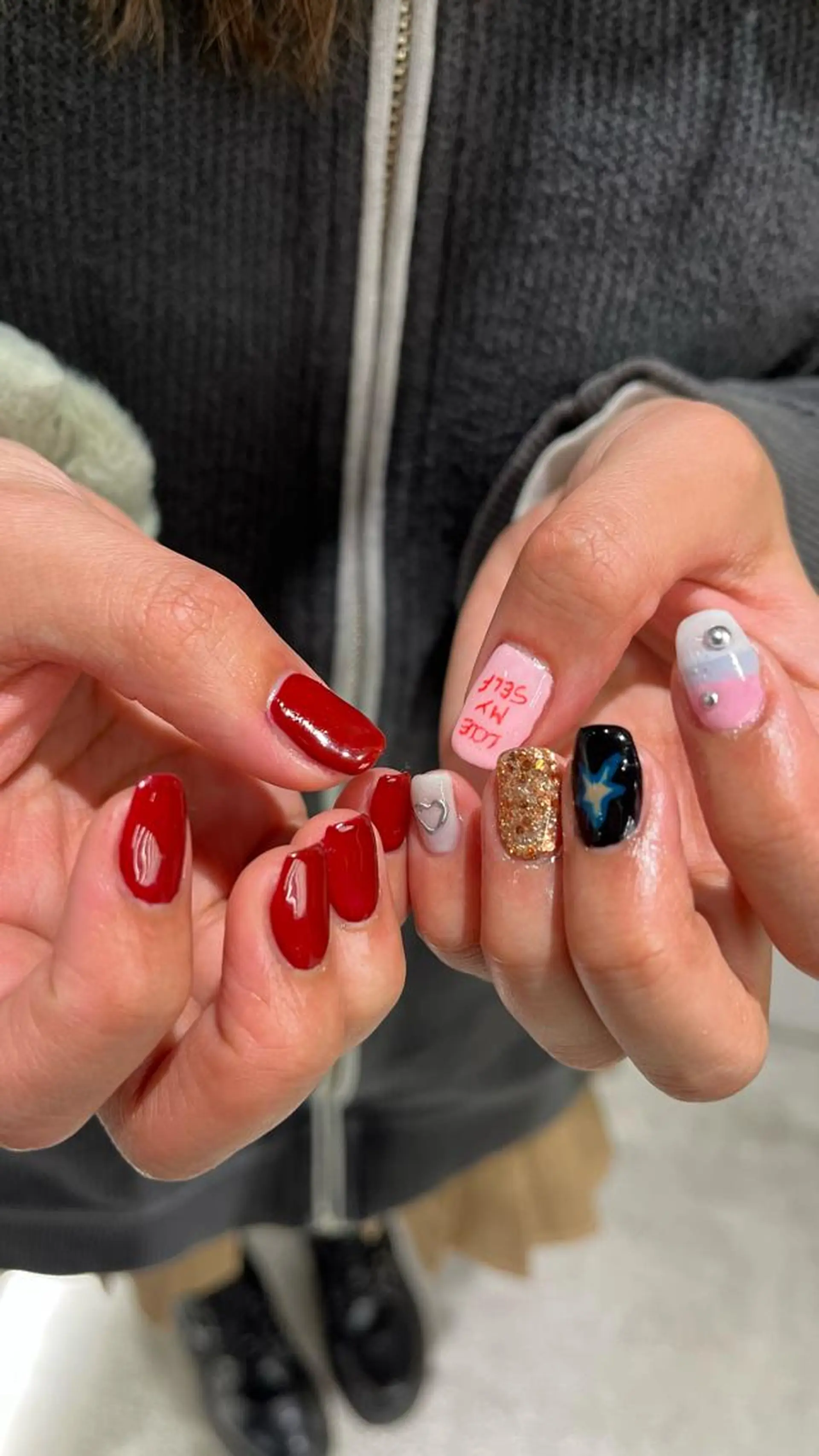 カラー ネイル マツエク・マツパ 付け放題 アートネイル ジェルネイル ハート ニュアンスネイル mai🤍縮毛酸性ス トレート/アイリストのヘアスタイル