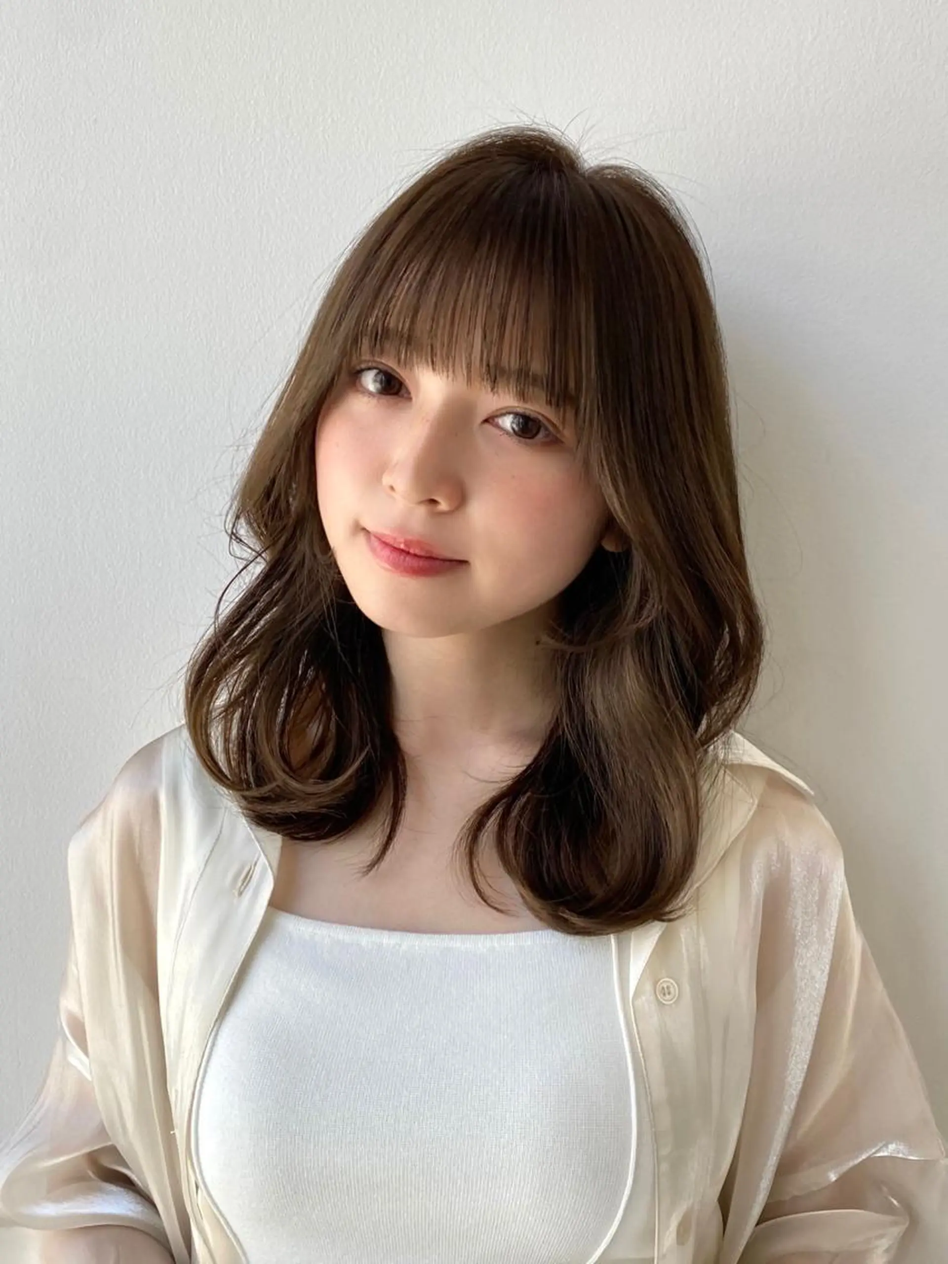 ミディアム カラー 佐藤 悠衣/透明感 カラー/似合わせ前髪のヘアスタイル