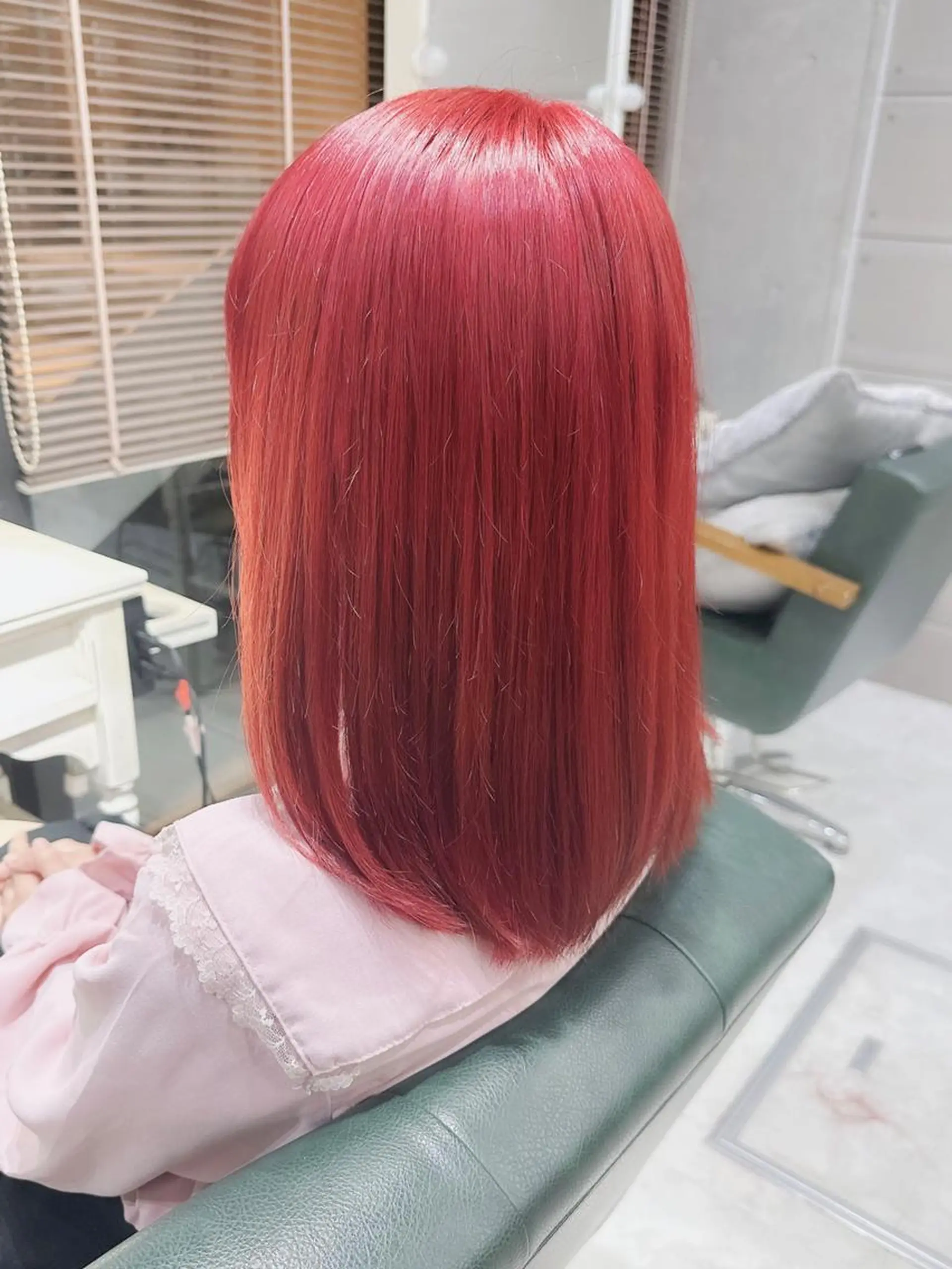 ヘアアレンジ カラー ミディアム レッドカラー Days 透明感カラーのヘアスタイル