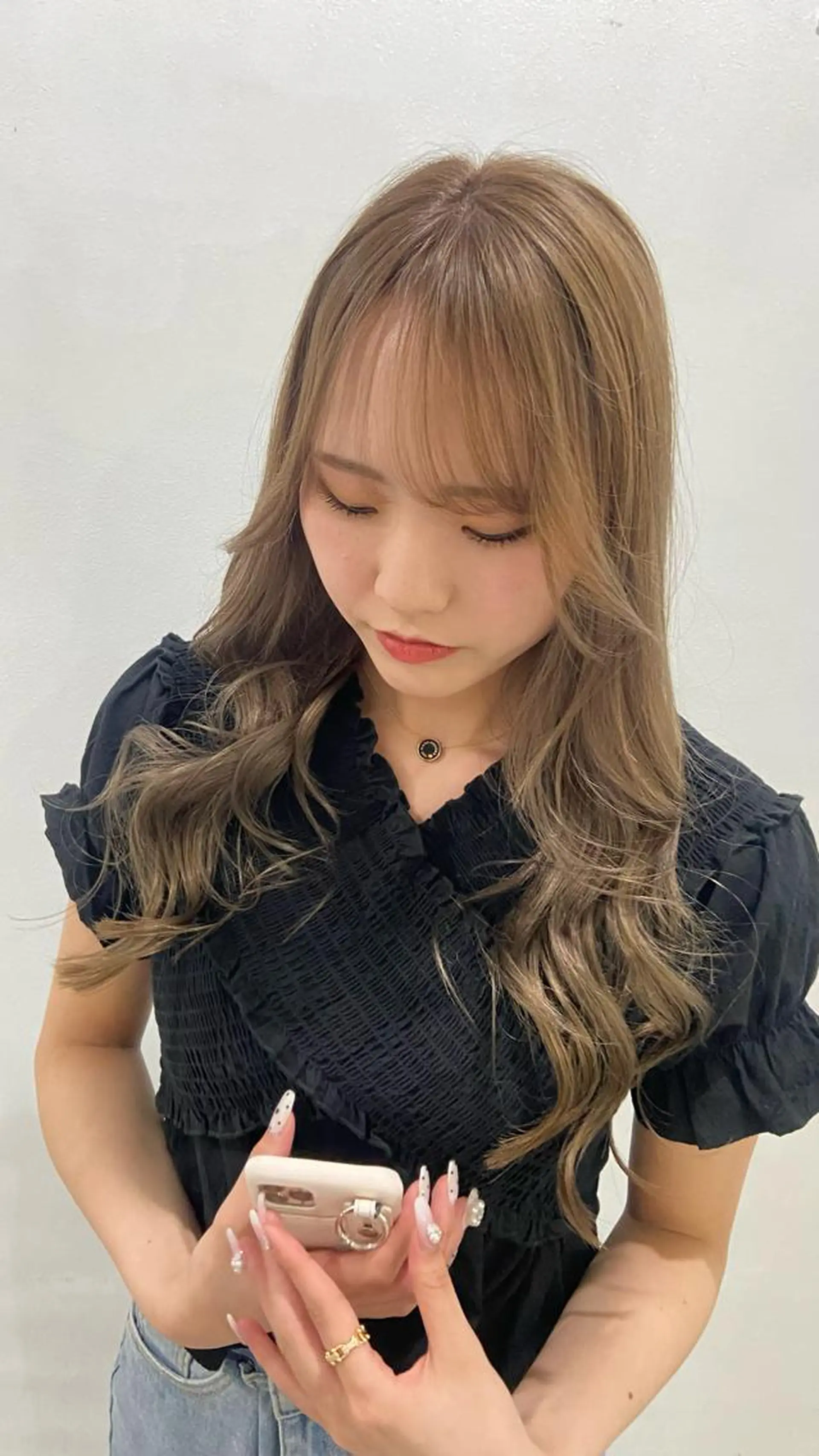 ロング ラベンダーベージュ パープルカラー ボブ ハイライト 髪質改善 札幌ブリーチカラー/ ダブルカラー/ドイのヘアスタイル