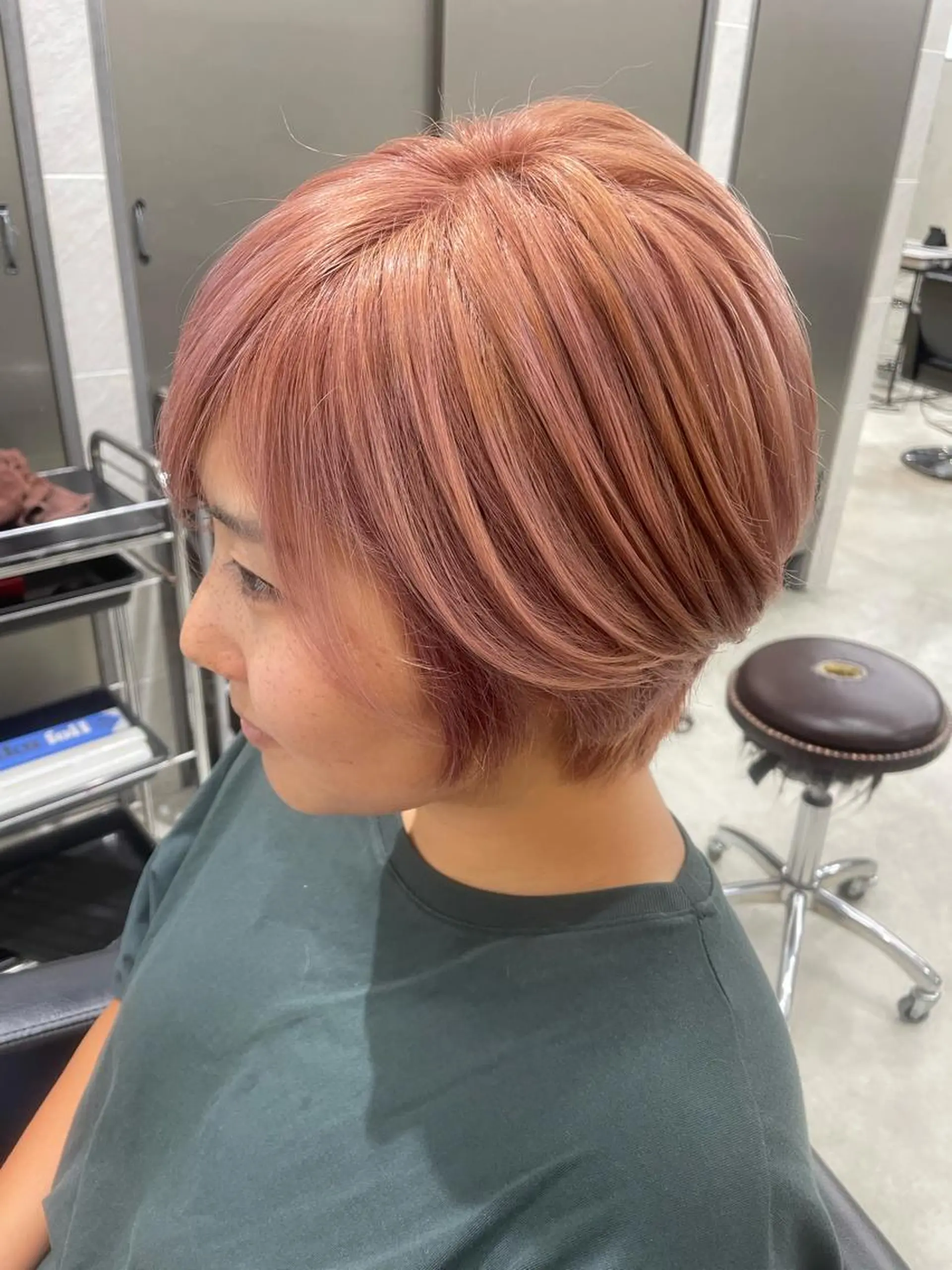 ショート カラー 透明感カラー✨艶髪 制作🌱山根あゆみのヘアスタイル