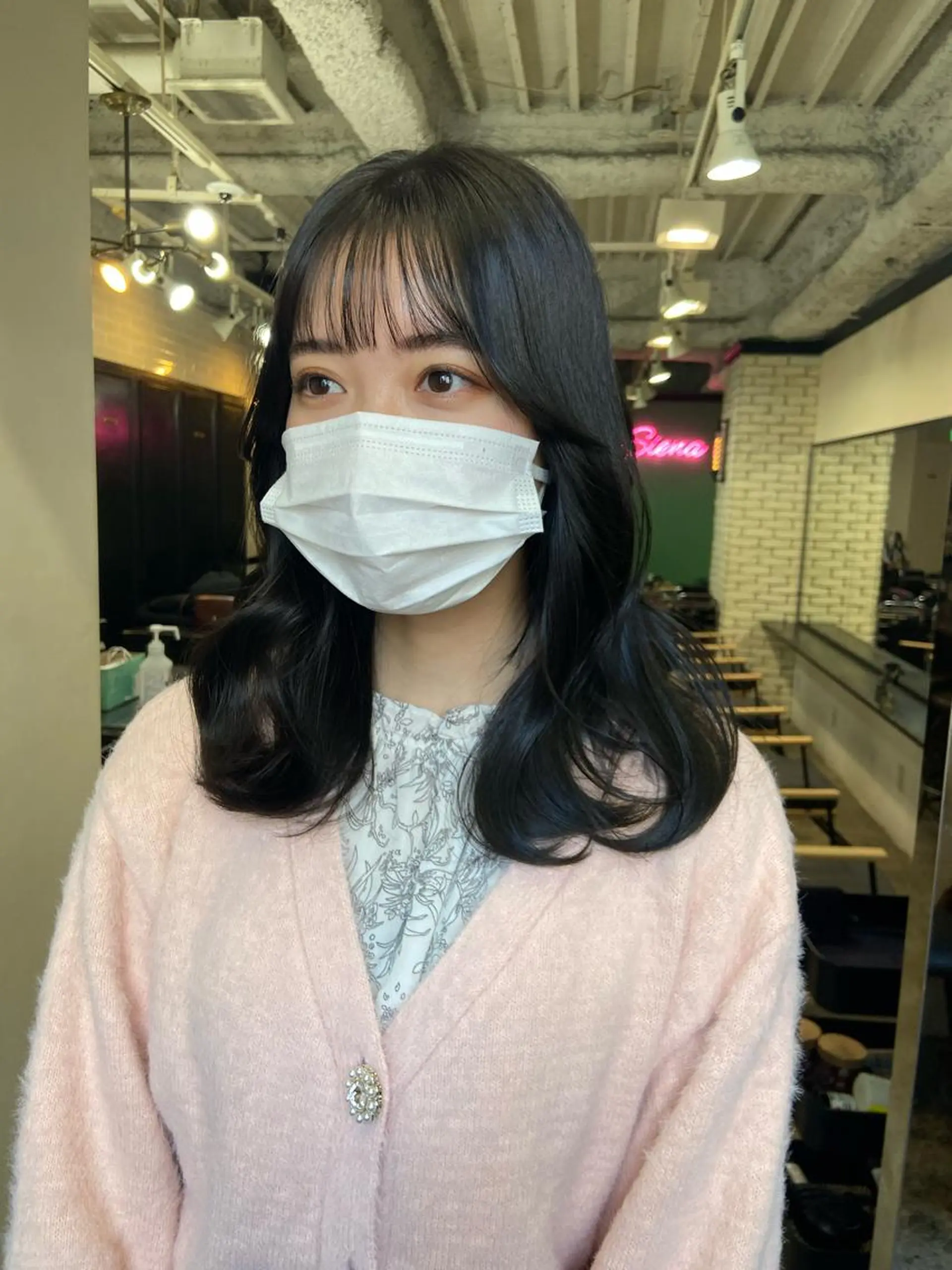 セミロング カット ヘアカラー トリートメント 地毛風艶カラー🌿 喜多夏海のヘアスタイル