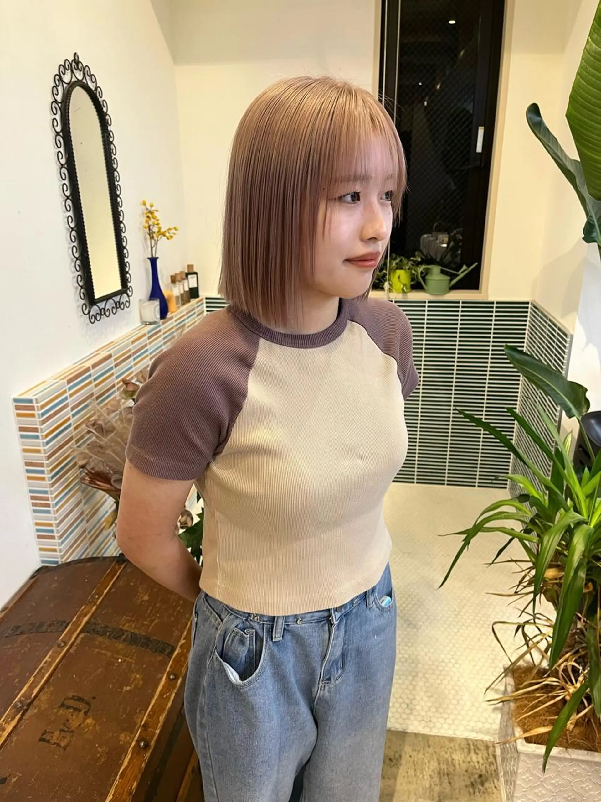 ミディアム カラー ベージュカラー ブリーチ ミルクティーベージュ カット ヘアカラー トリートメント 🩷ハイトーン透明感 レイヤー🩷ユリカのヘアスタイル