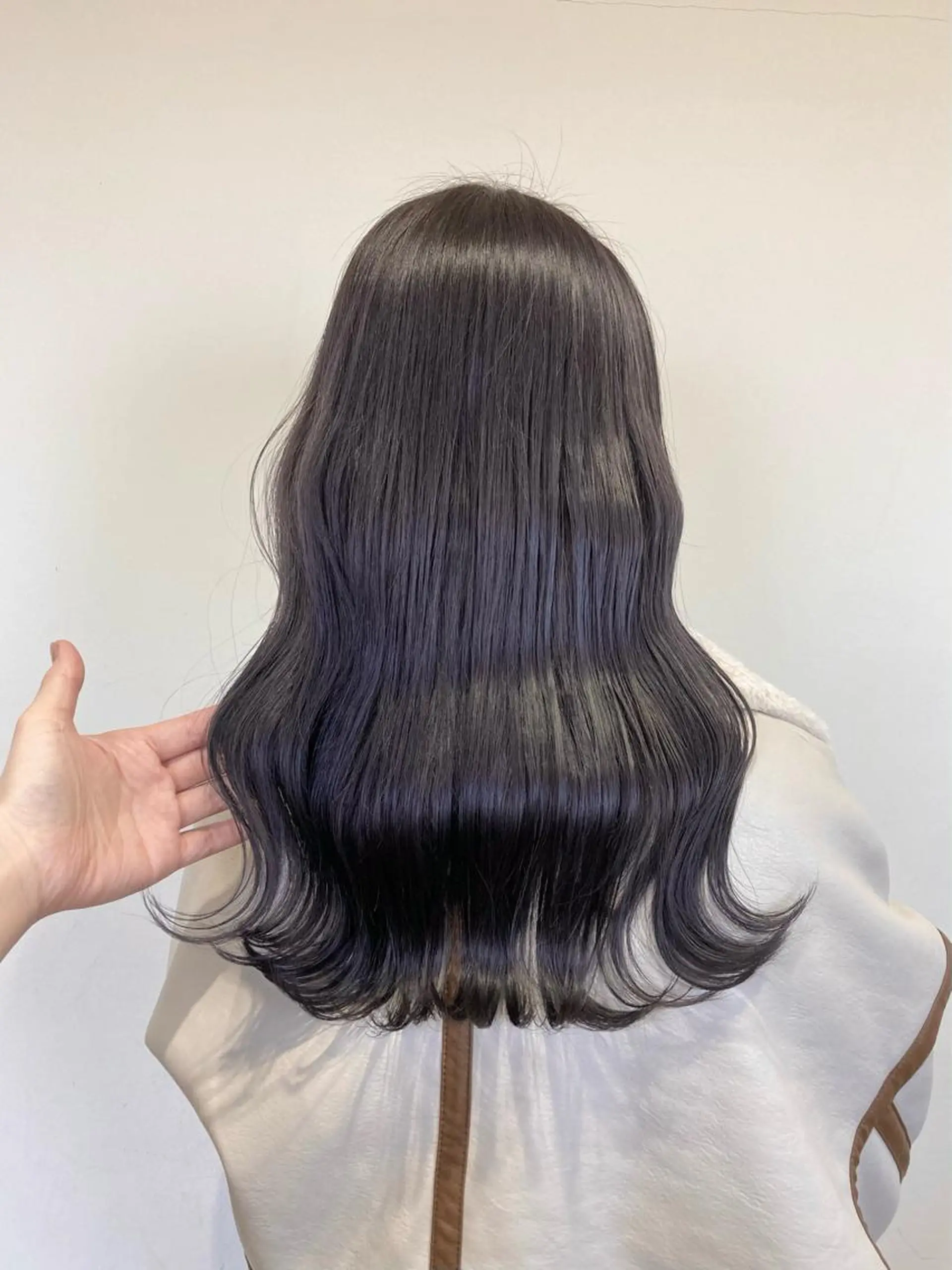 ロング 梅山 美侑のヘアスタイル