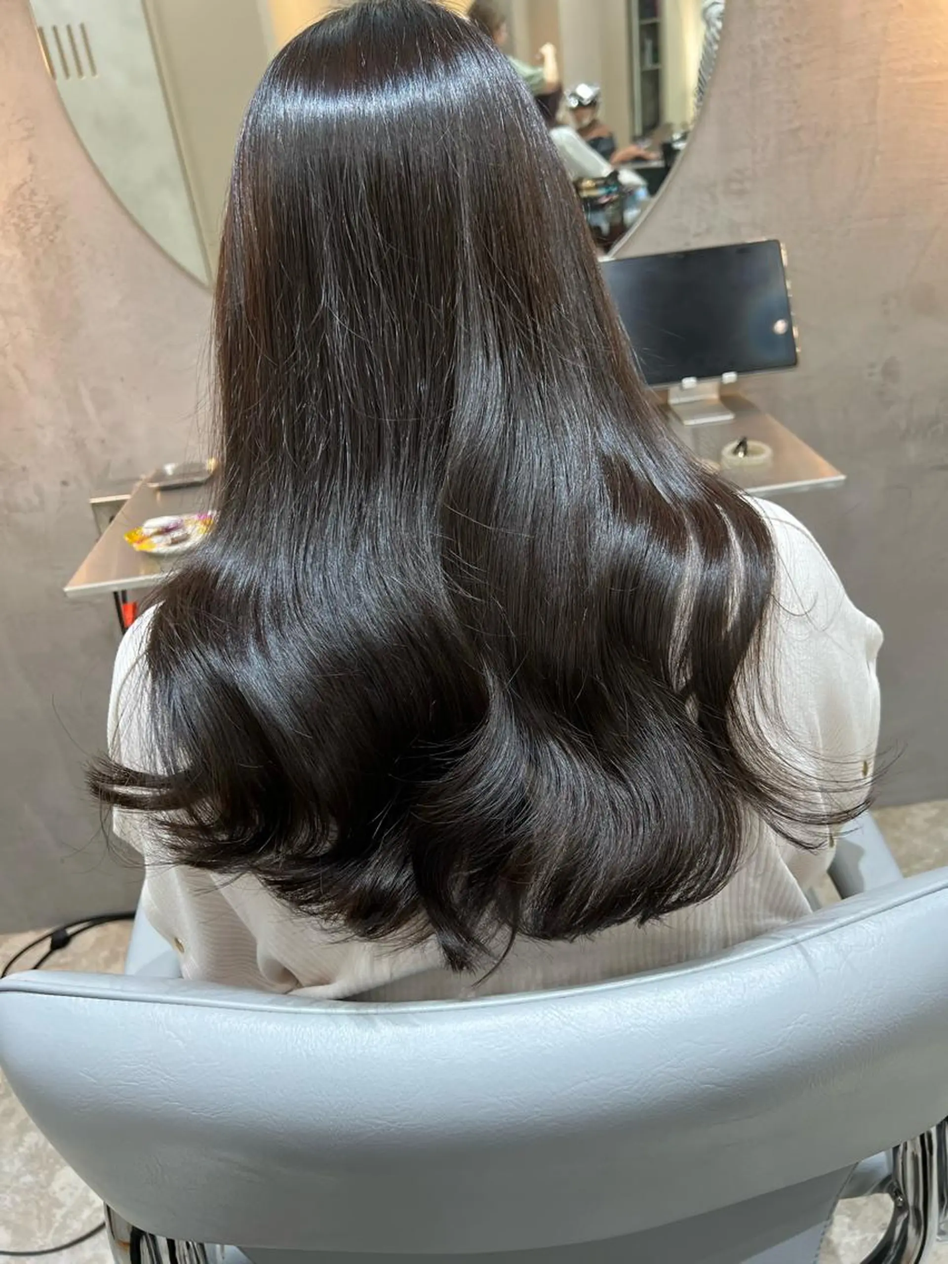 ロング ハイライト 髪質改善 レイヤーカット トリートメント ヘアカラー トリートメント ヘアセット 艶カラー💎 髪質改善🎈アトワのヘアスタイル