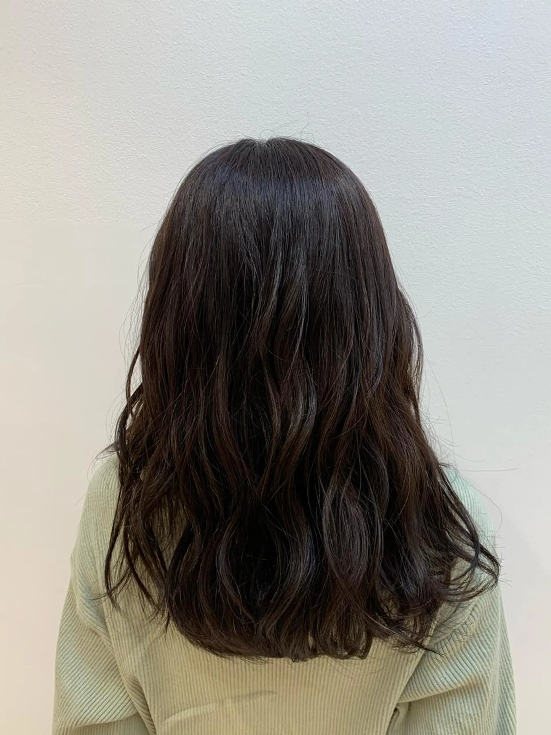 ロング アッシュ アッシュブラウン ヘアカラー 🐺ウルフ× ハイトーン🐺MOEのヘアスタイル