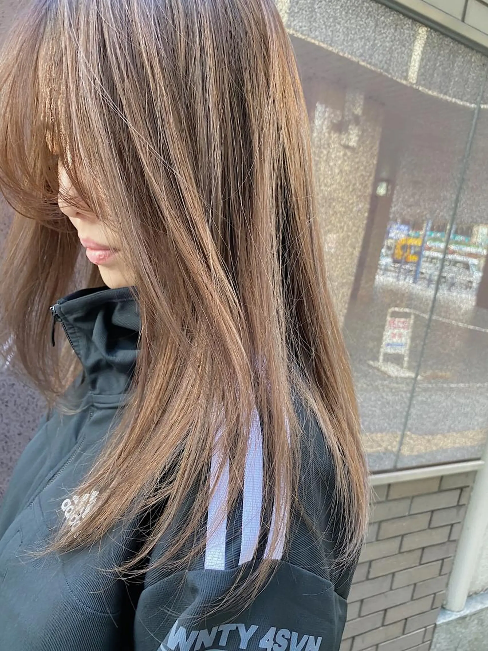 ロング カラー カット ヘアカラー トリートメント 菅村 勇亮のヘアスタイル