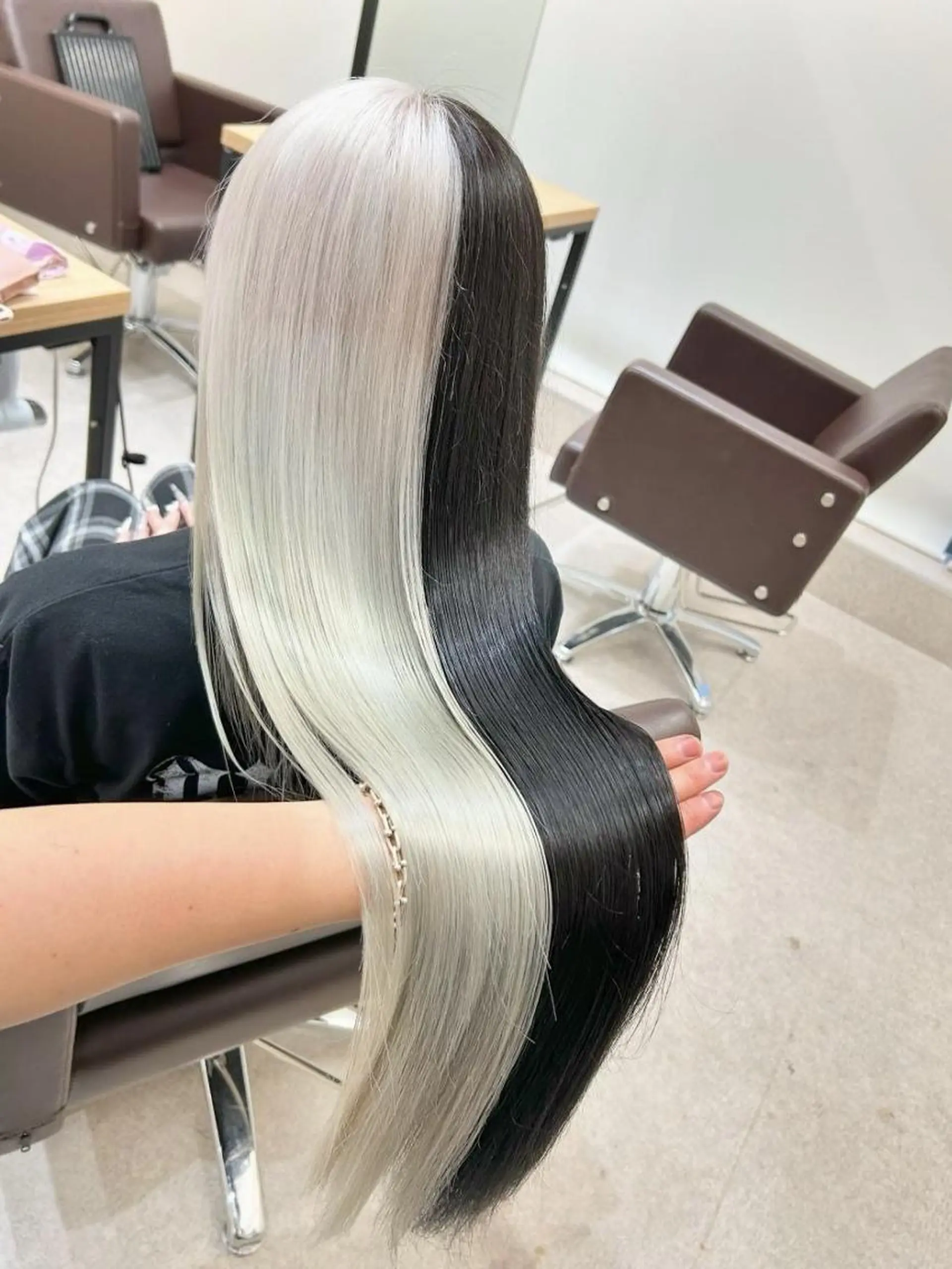 ロング カラー ✨【公式】 juhl.横浜✨のヘアスタイル