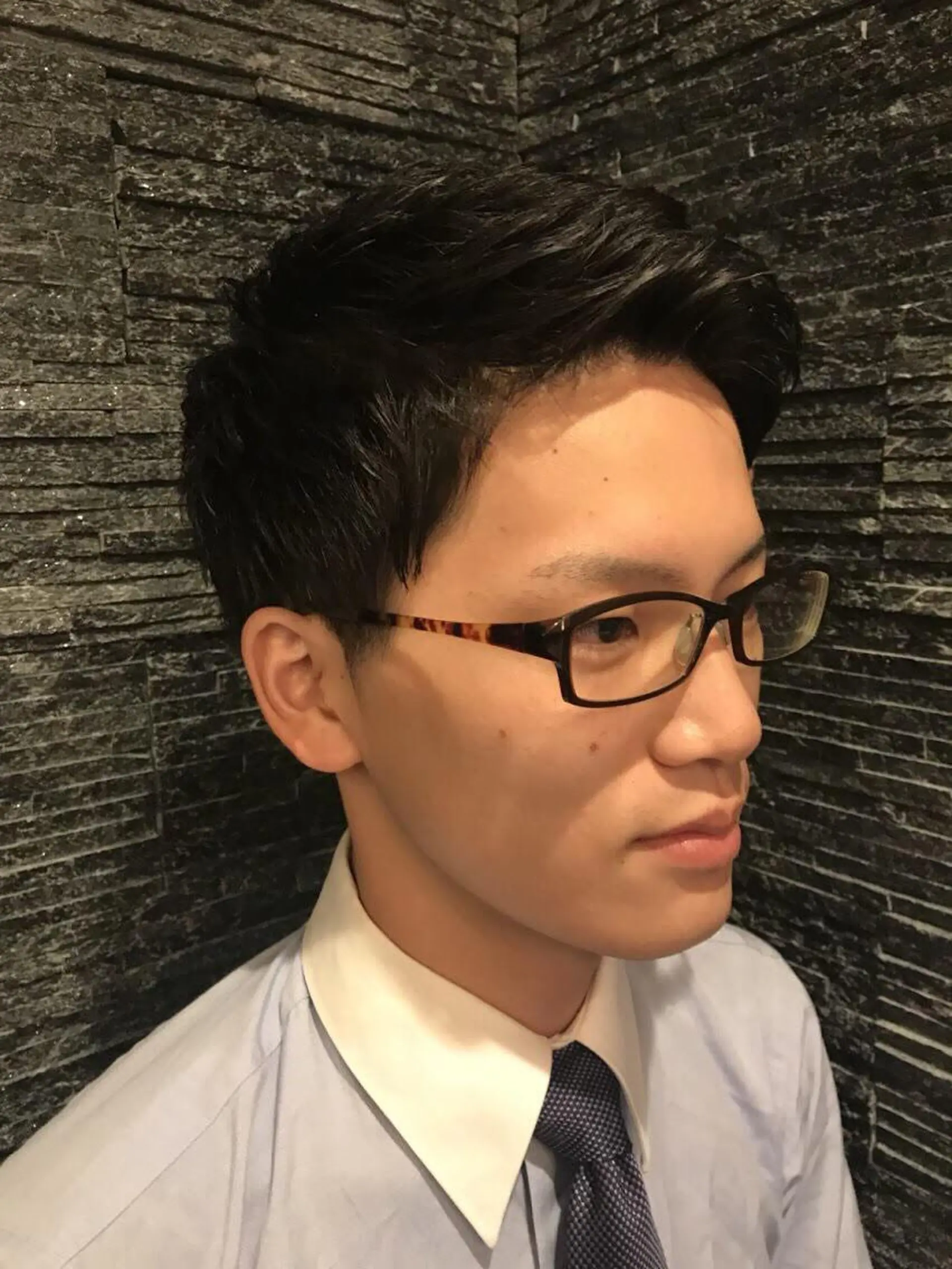 ショート 岡崎 海人のヘアスタイル