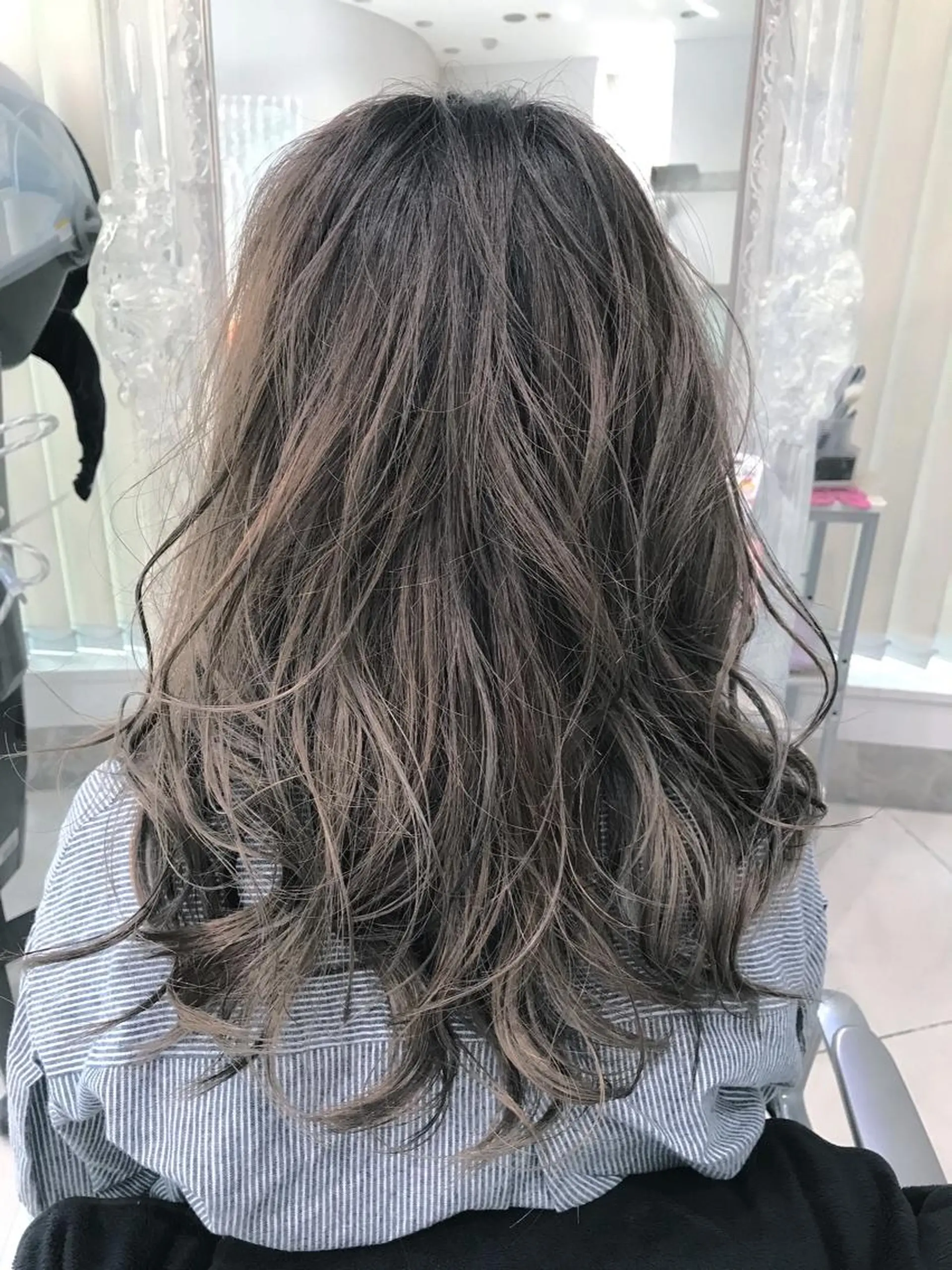 ロング カラー ヘアカラー トリートメント 田中 慎也のヘアスタイル