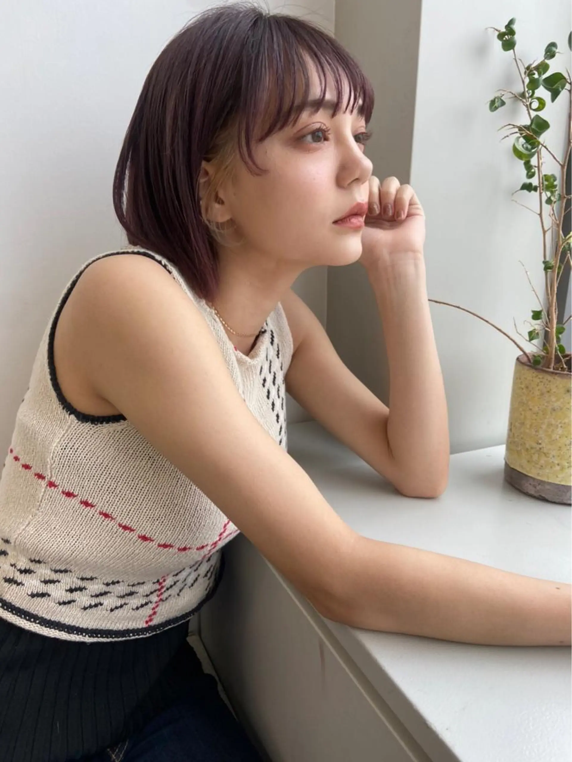 ミディアム カット ヘアカラー トリートメント ＨＩ ROのヘアスタイル