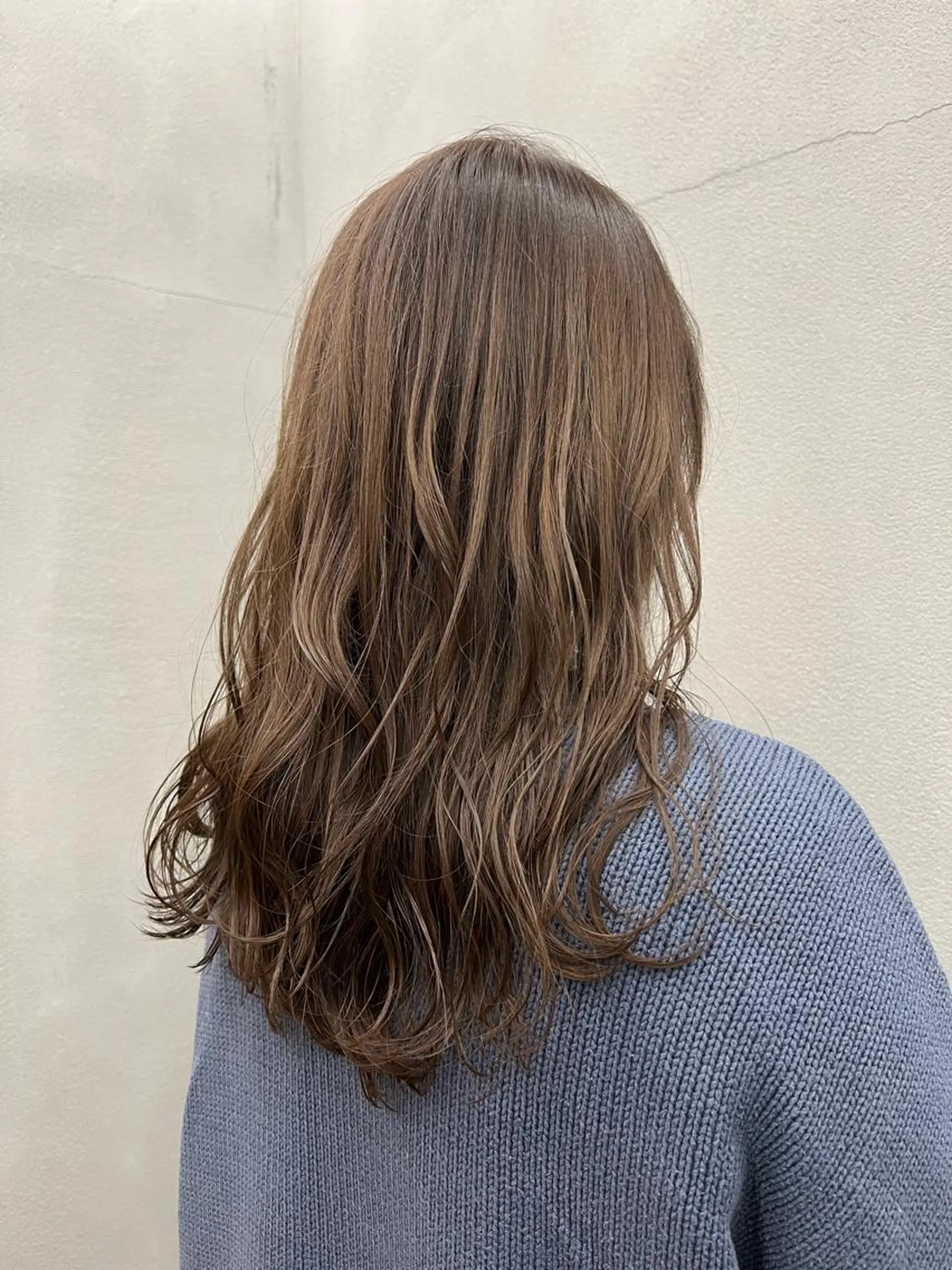 ロング 亀田 泰生のヘアスタイル