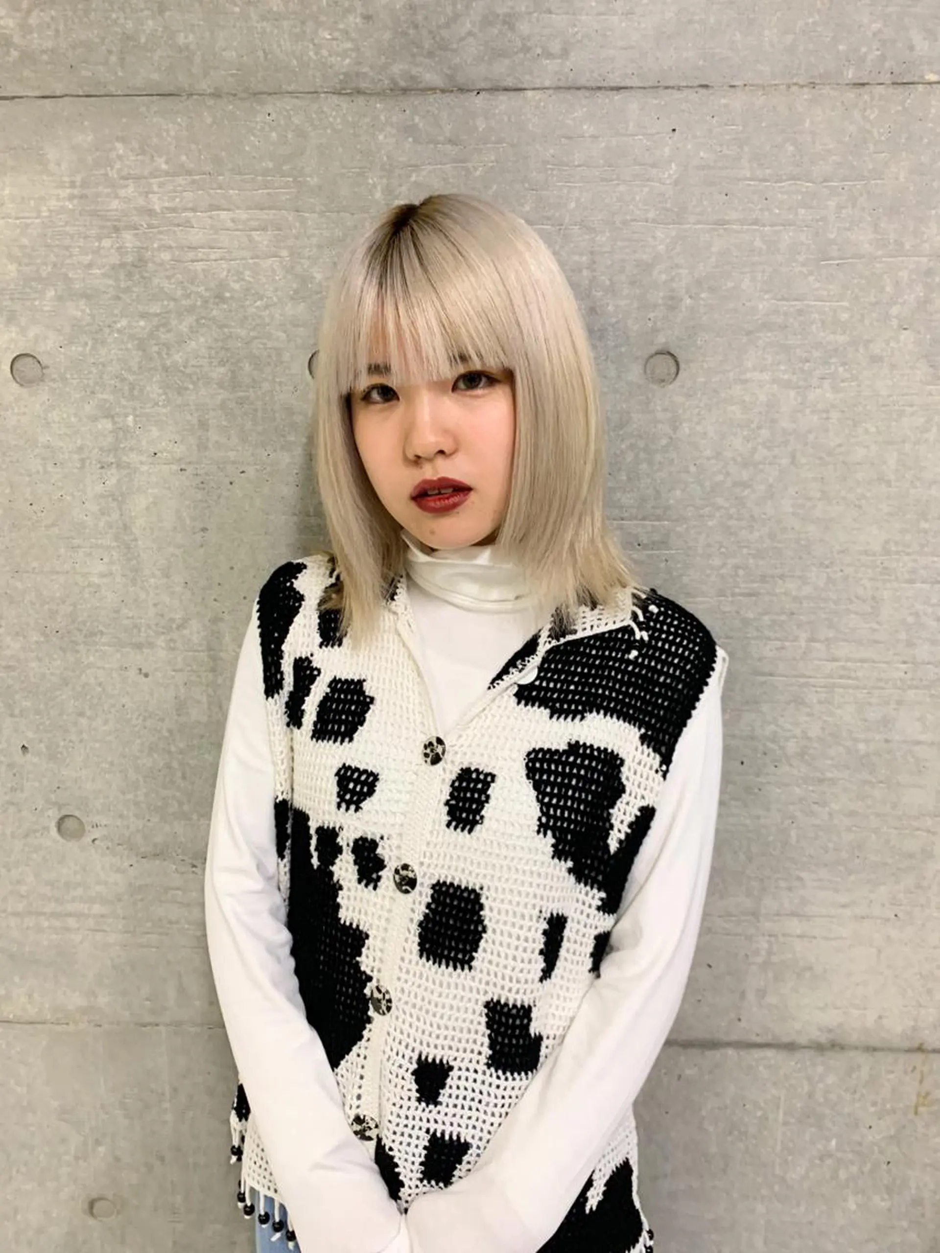 ミディアム カラー ブリーチ ブロンド ホワイトブロンド ヘアカラー トリートメント THE./ブリーチ 透感カラー/髪質改善のヘアスタイル