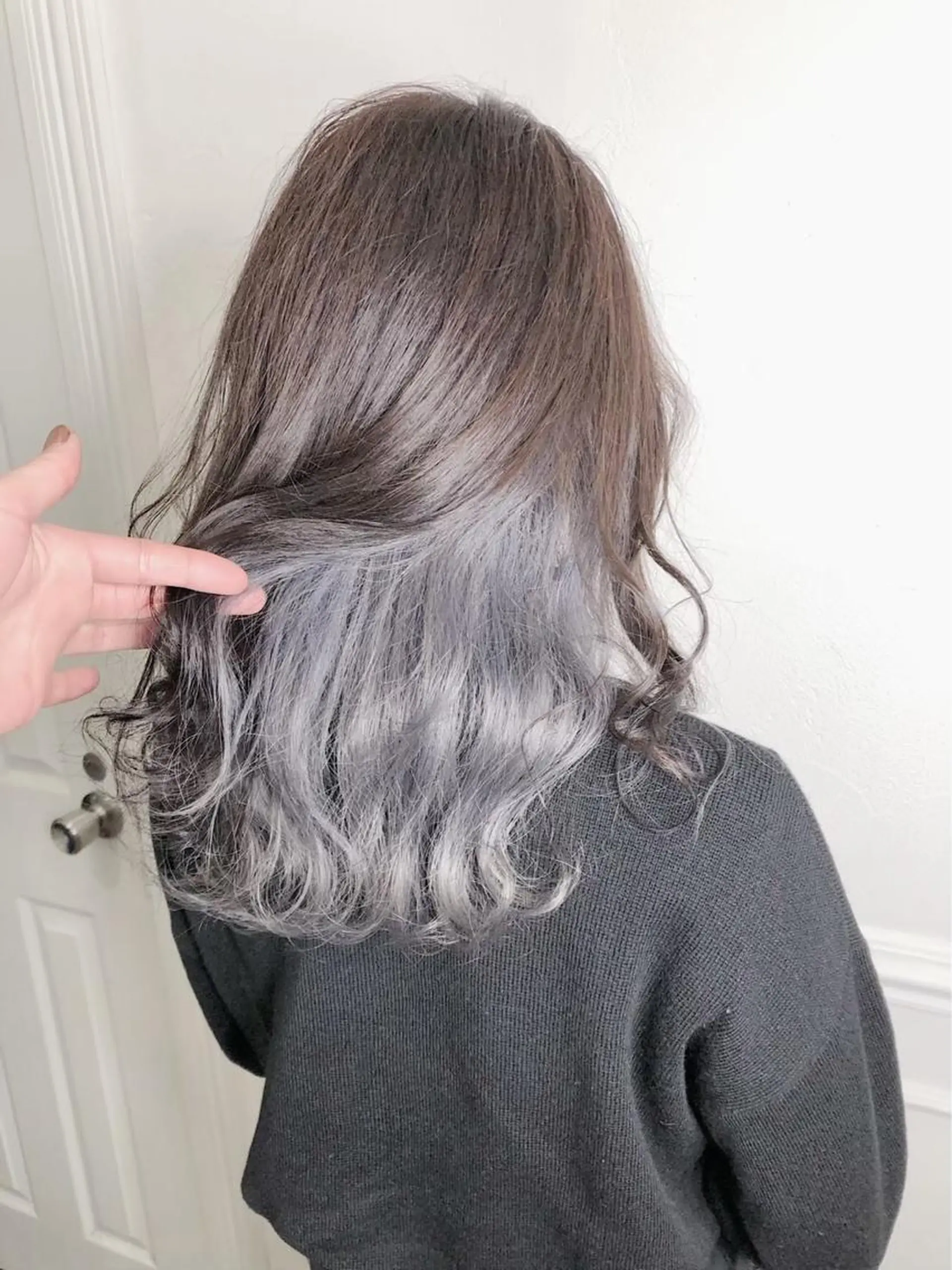 セミロング カラー ヘアカラー MOMO艶髪 🩵モテカラーのヘアスタイル