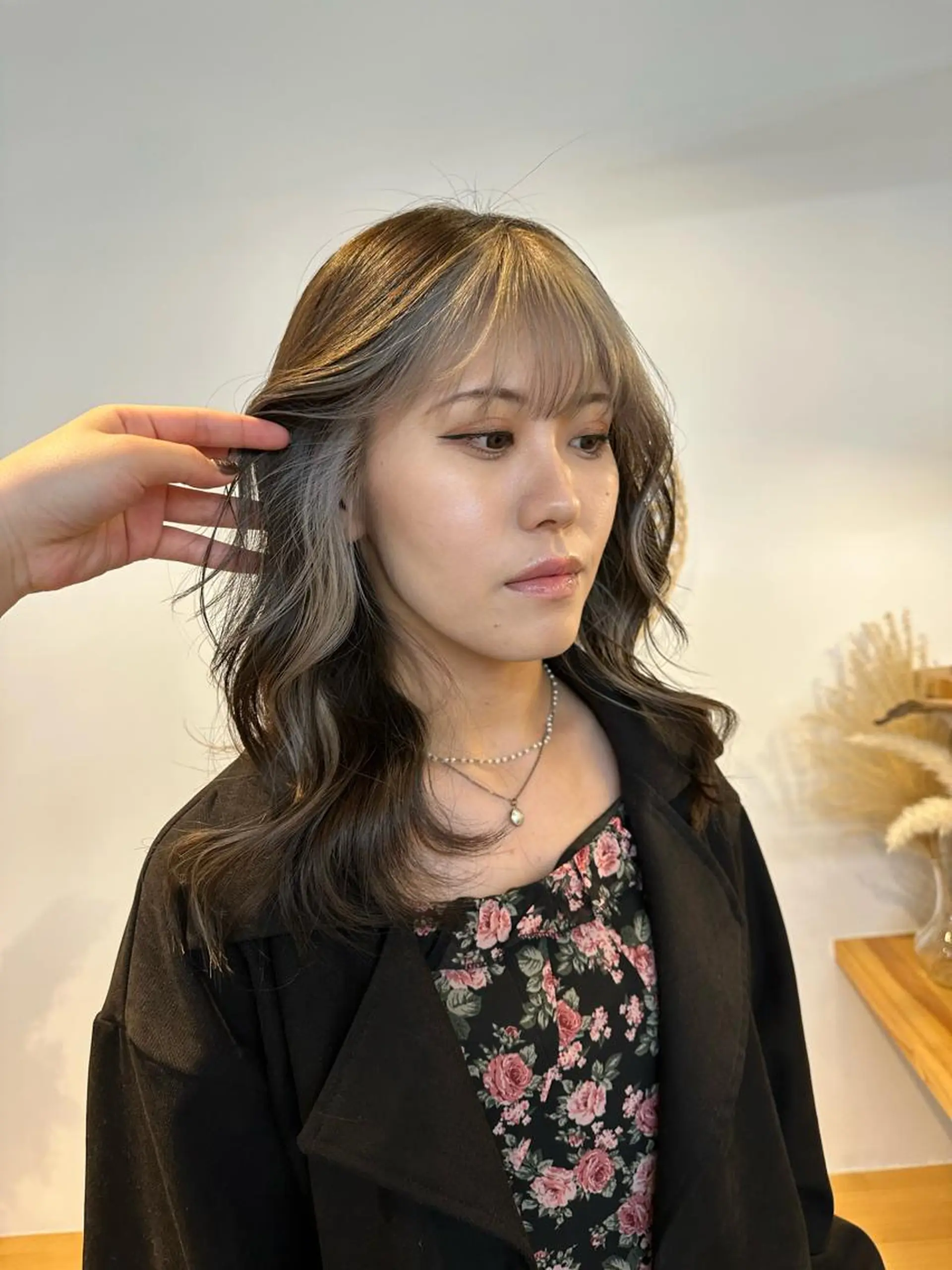 ミディアム カラー ヘアカラー トリートメント yuika .のヘアスタイル