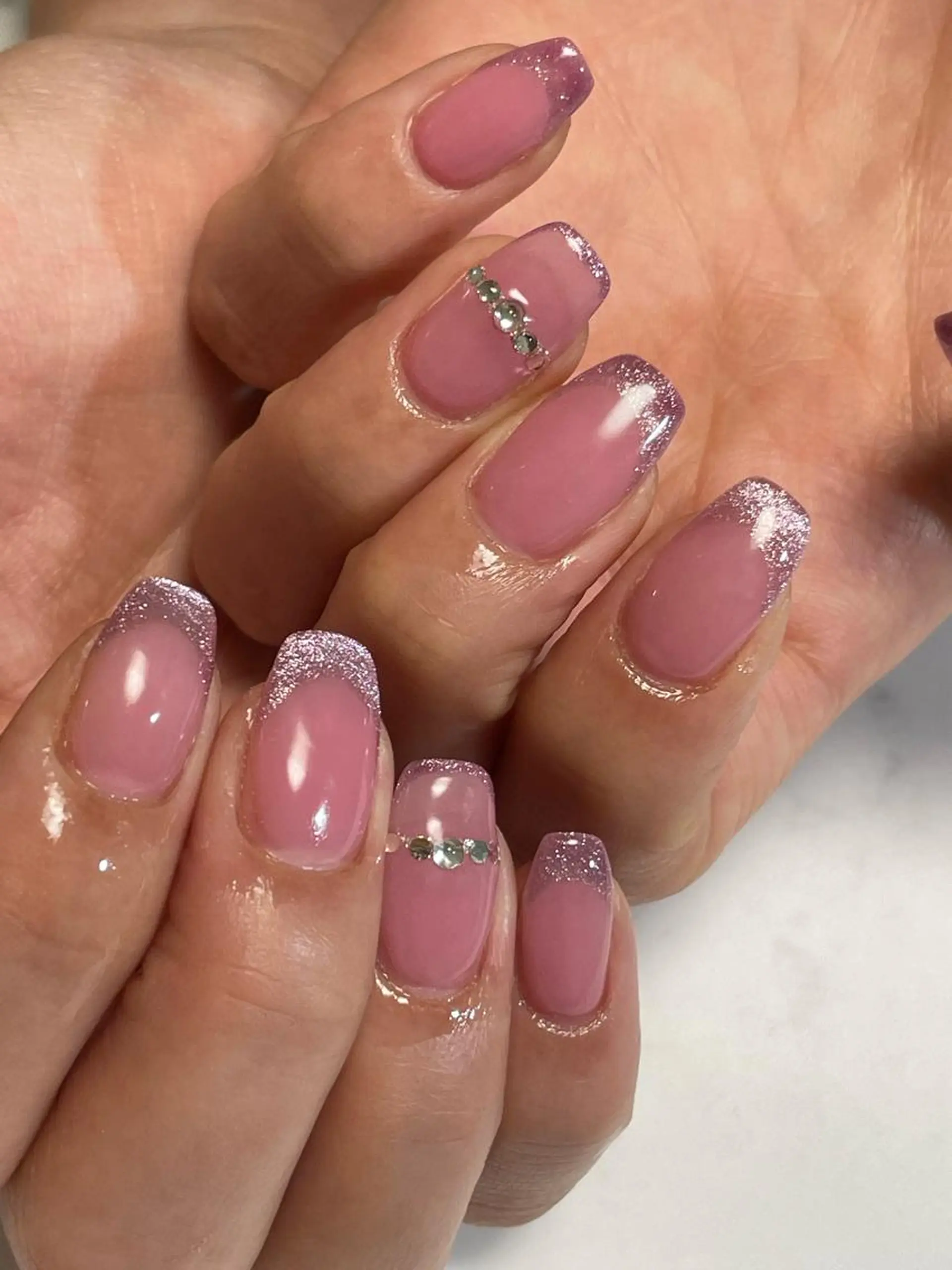 ネイル フレンチネイル マグネットネイル マグネットフレンチ private salon NIKOのネイルデザイン