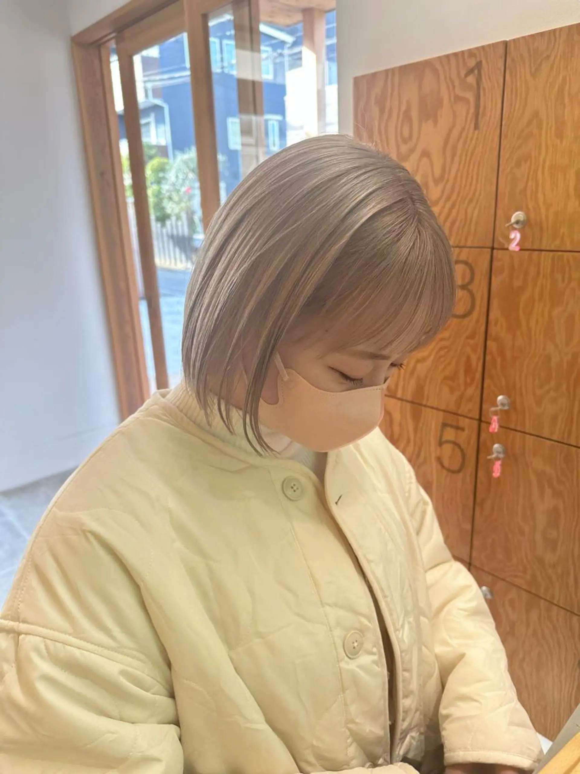 ショート カラー 中山 まどかのヘアスタイル