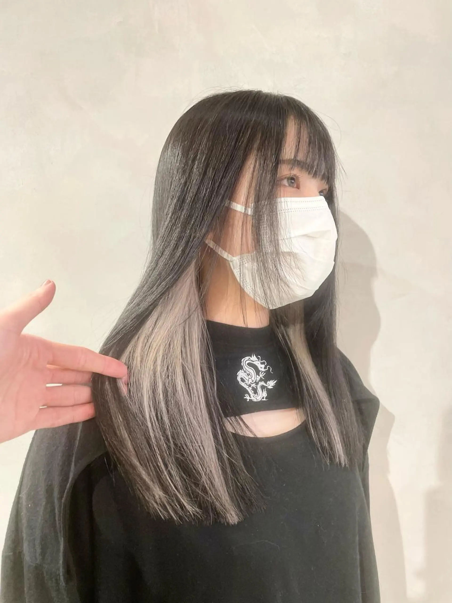 ロング カラー イヤリングカラー ハイトーン×レイヤー ／遠藤将太のヘアスタイル