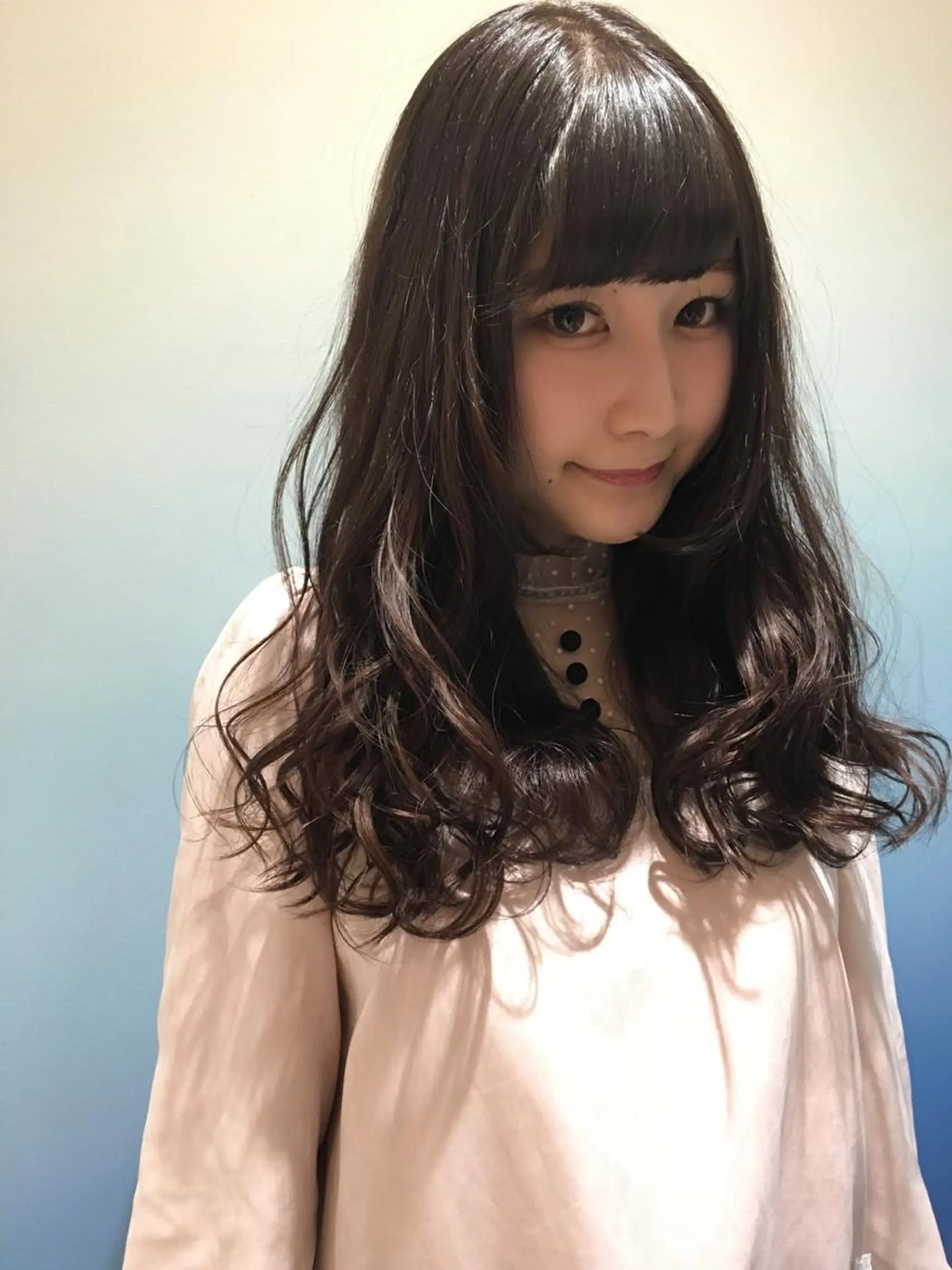 セミロング カラー 🌈評価No.1🌈 艶髪カラー❌エクステのヘアスタイル