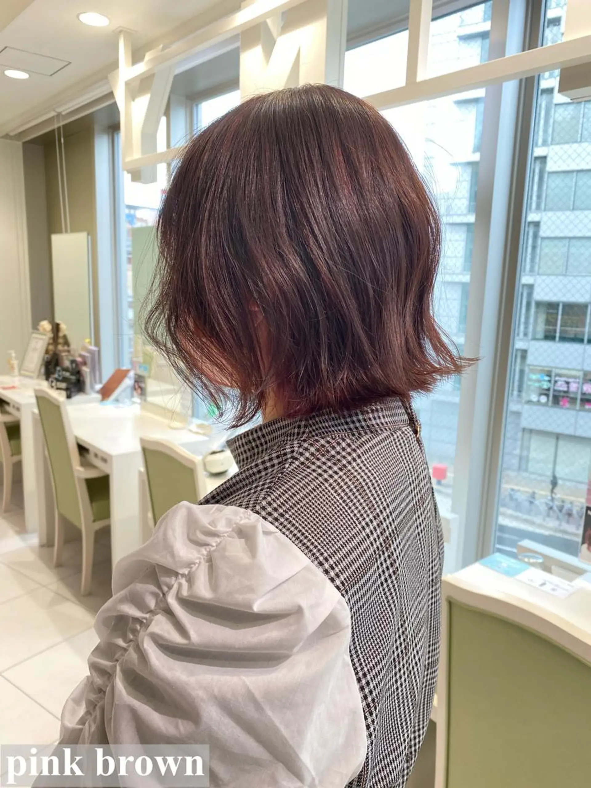 ショート カラー 透明感カラー ピンクカラー バイオレットカラー カット ヘアカラー トリートメント ボブ・レイヤーカット 吉敷航一のヘアスタイル