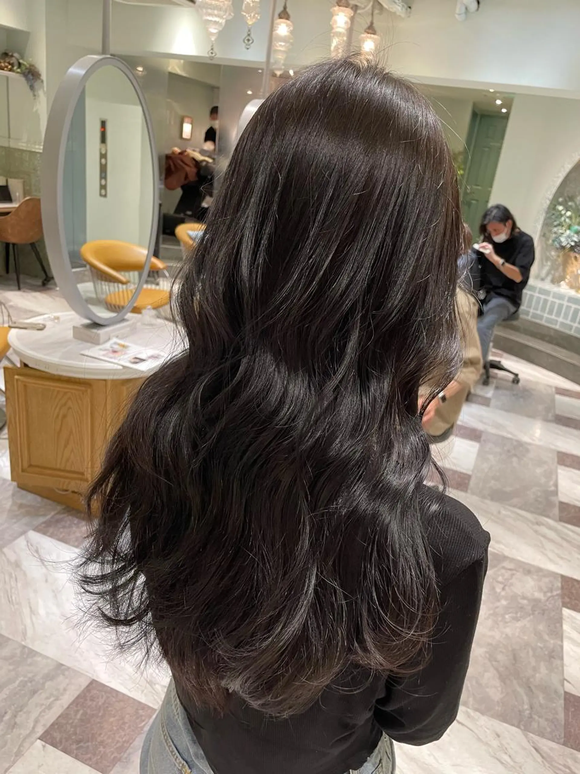 カラー 黒髪 ヘアカラー 木屋元一/透明感 /前髪/ショートボブのヘアスタイル