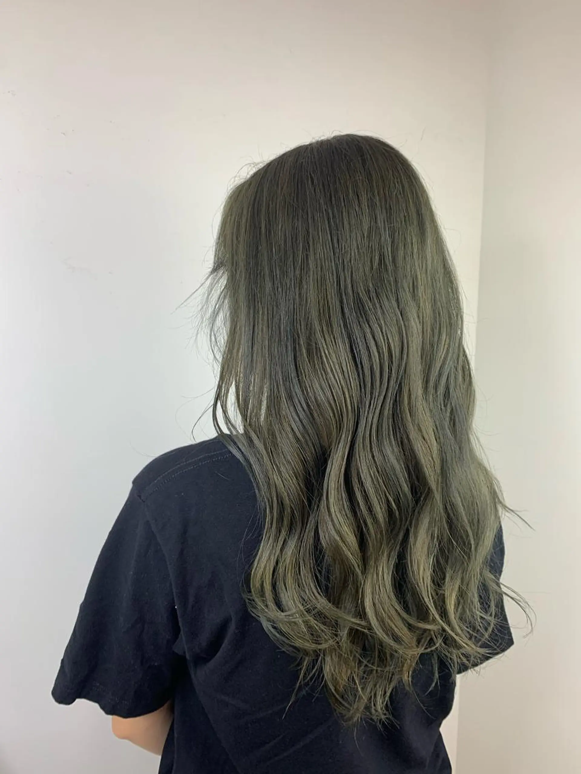 セミロング カラー オリーブカラー 【美髪を叶える】中谷 彰宏（アキ)のヘアスタイル