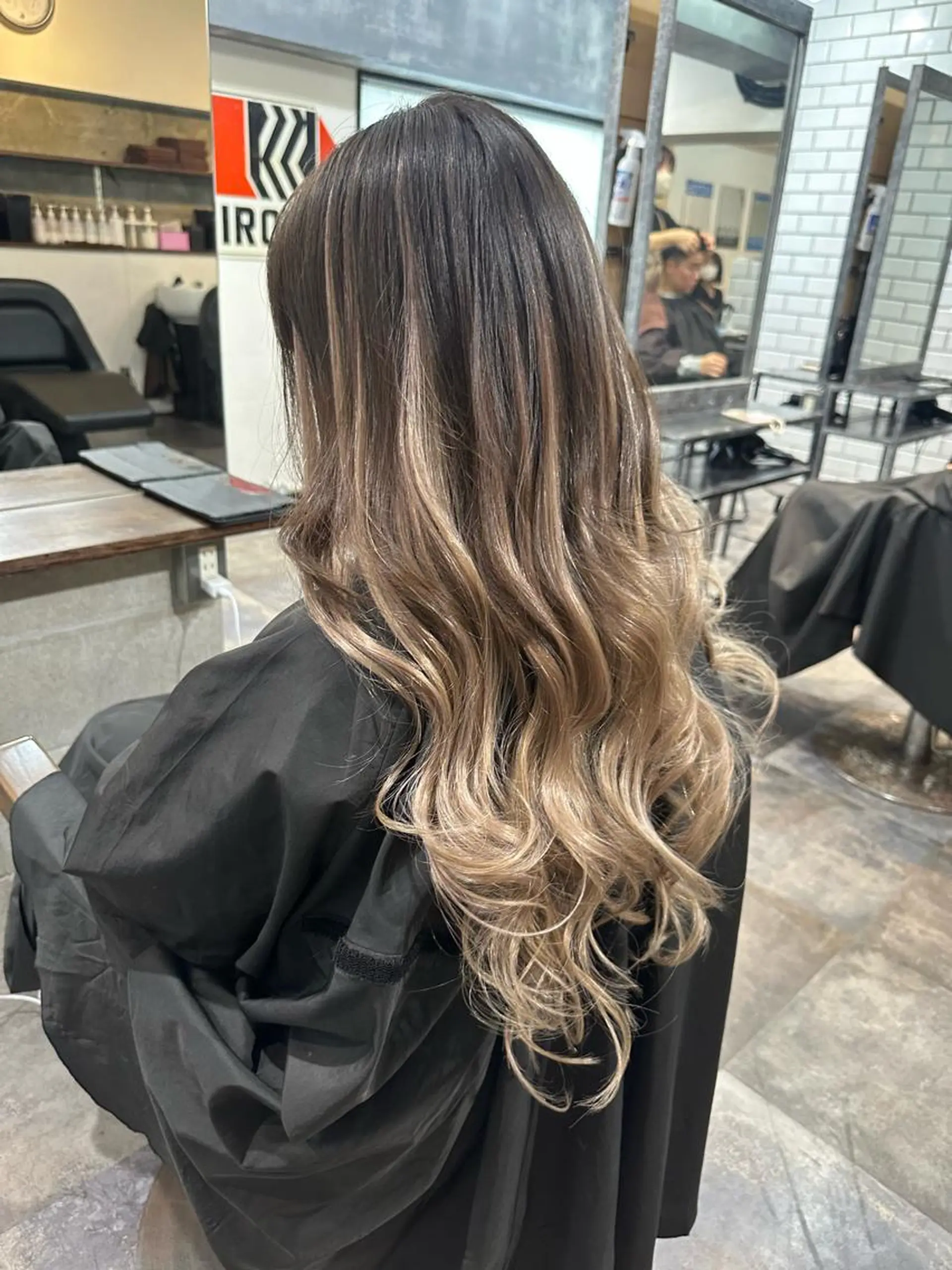 ロング ヘアアレンジ ⭐️エクステ指名 No.1⭐️高頭のヘアスタイル