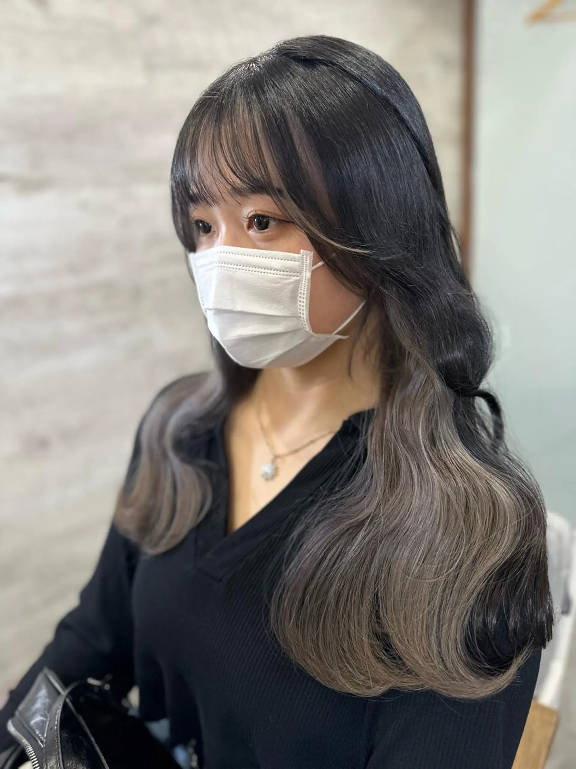 セミロング カラー ブリーチ koheiのヘアスタイル