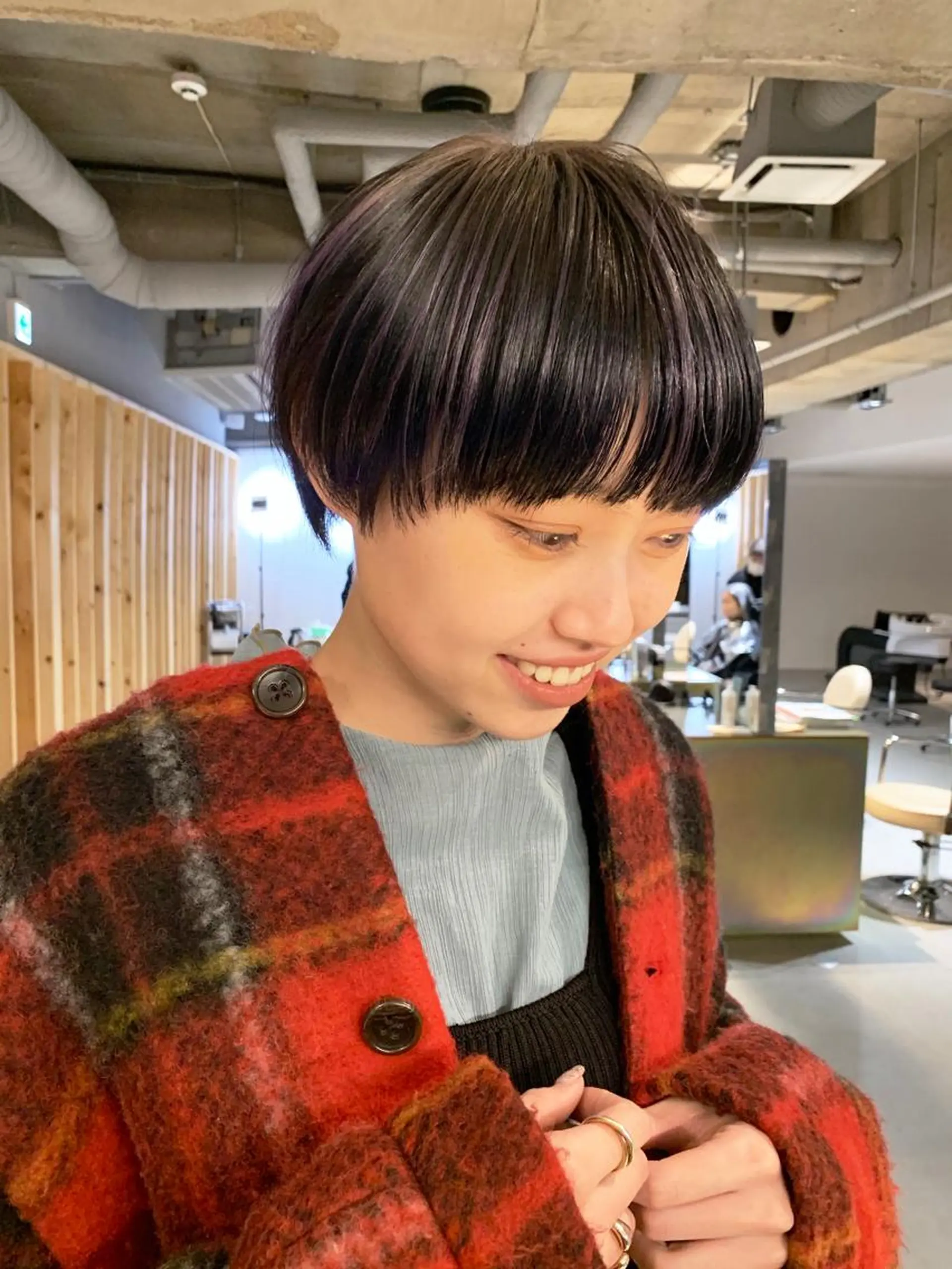 ショート カラー ヘアカラー トリートメント よしだ とおいのヘアスタイル