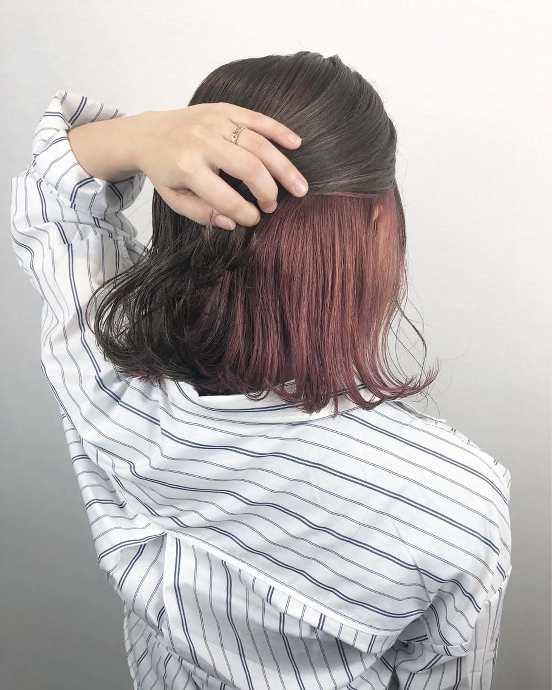 ミディアム カラー ダブルカラー グレージュ インナーカラー ピンクカラー ヘアカラー 🤍2nd🤍田所 美希のヘアスタイル