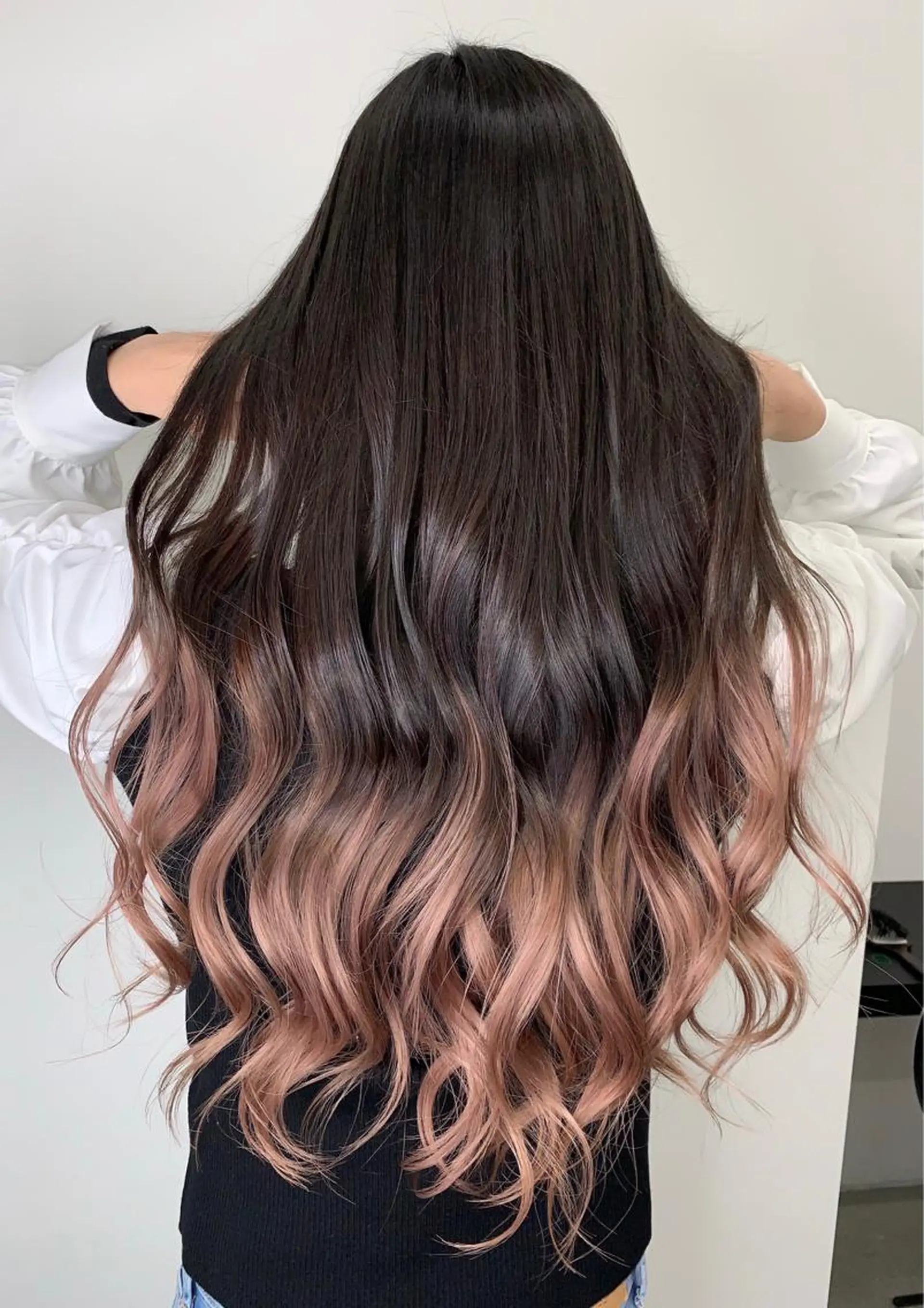 ロング カット ヘアカラー トリートメント 山田 絵里菜のヘアスタイル