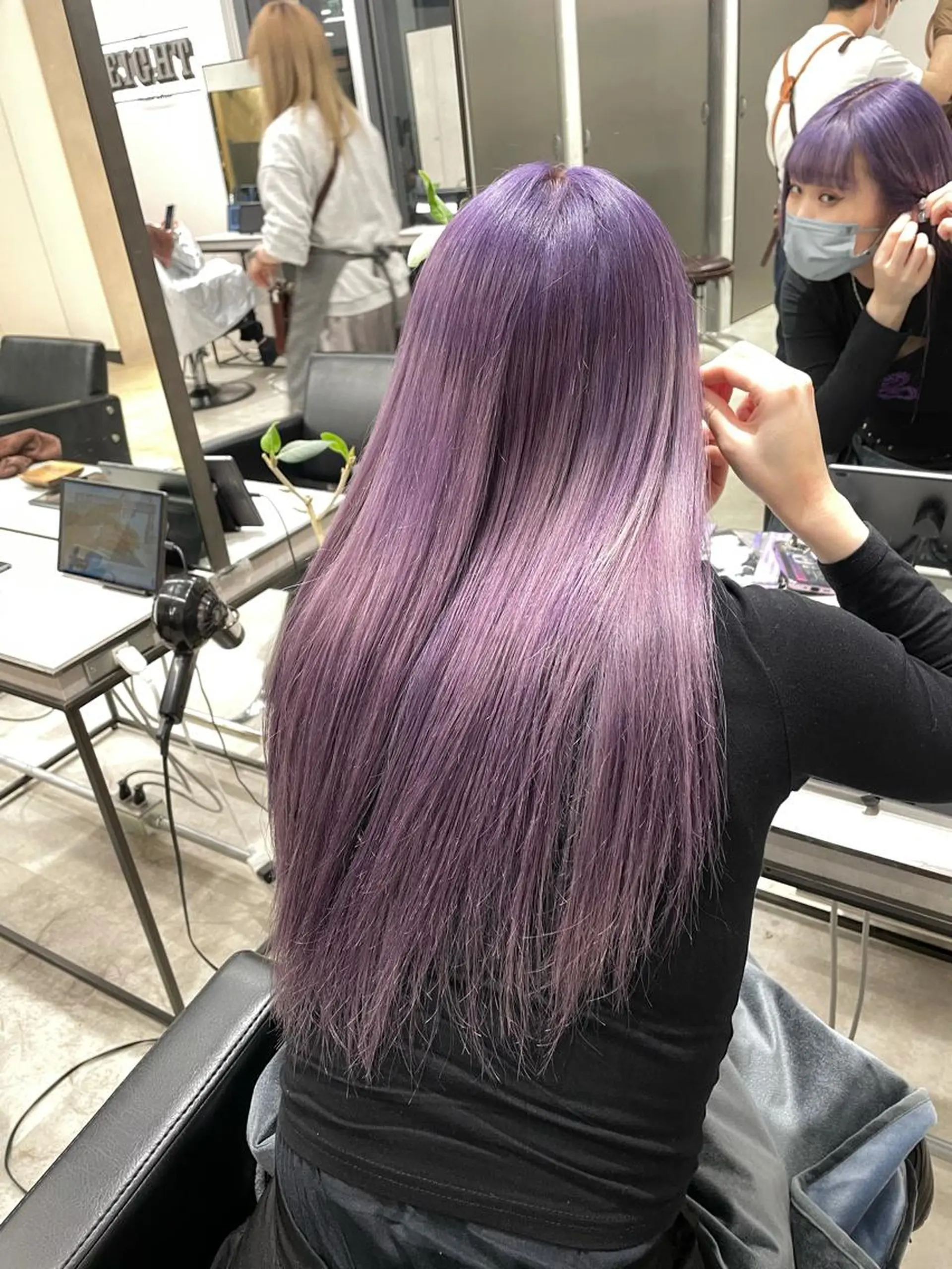 ロング カラー ハイトーン×レイヤー ／遠藤将太のヘアスタイル