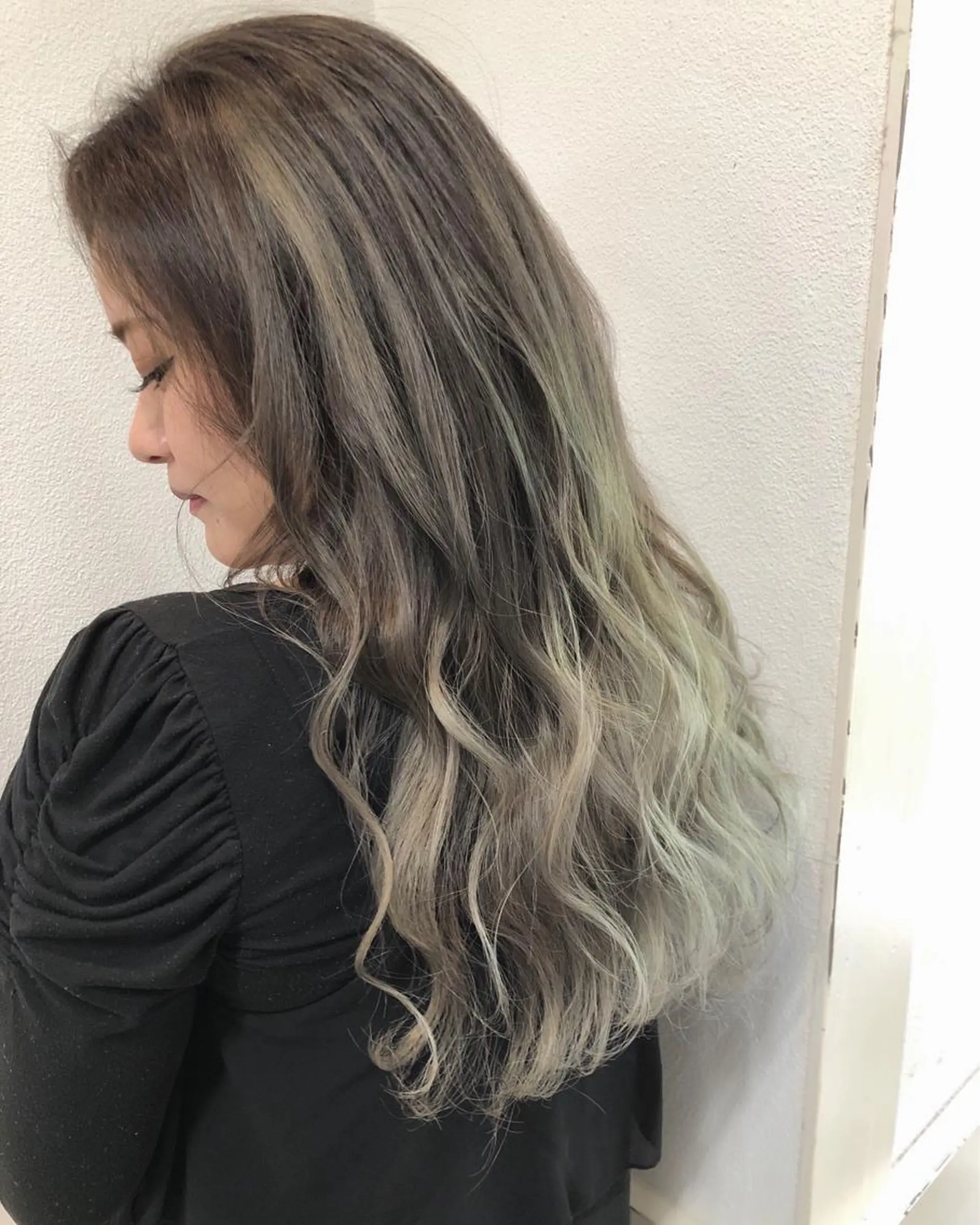 ロング カラー ヘアアレンジ バレイヤージュ ハイライトカラー ハイライト レイヤーカット ヘアカラー トリートメント GiseL天神カラー 髪質改善/ブリーチのヘアスタイル