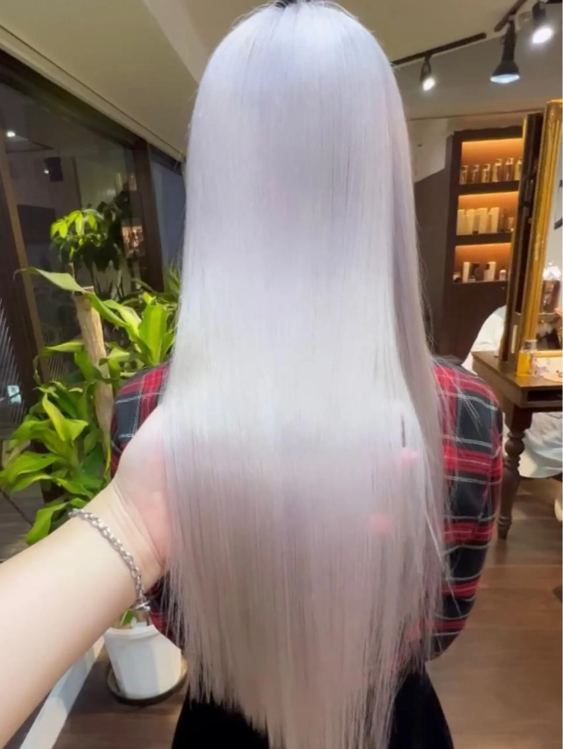 ロング カラー ブリーチ ダブルカラー ハイトーンカラー イルミナカラー インナーカラー 🧡色落ちまで2度綺 麗なカラー🧡ヨシキのヘアスタイル