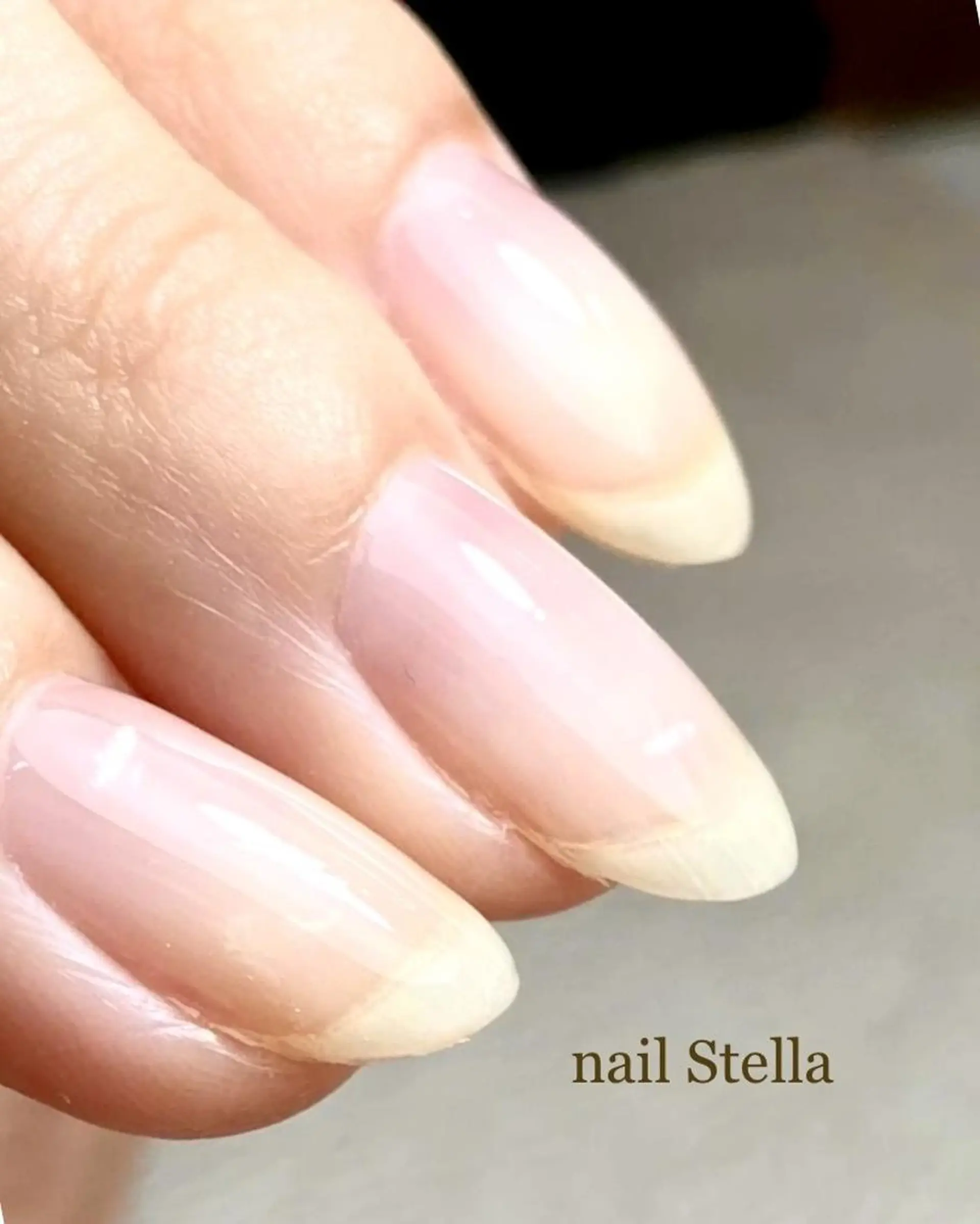 ミディアム ネイル ハンドネイル ハンドケア nailStella KOKOIST取扱店のネイルデザイン