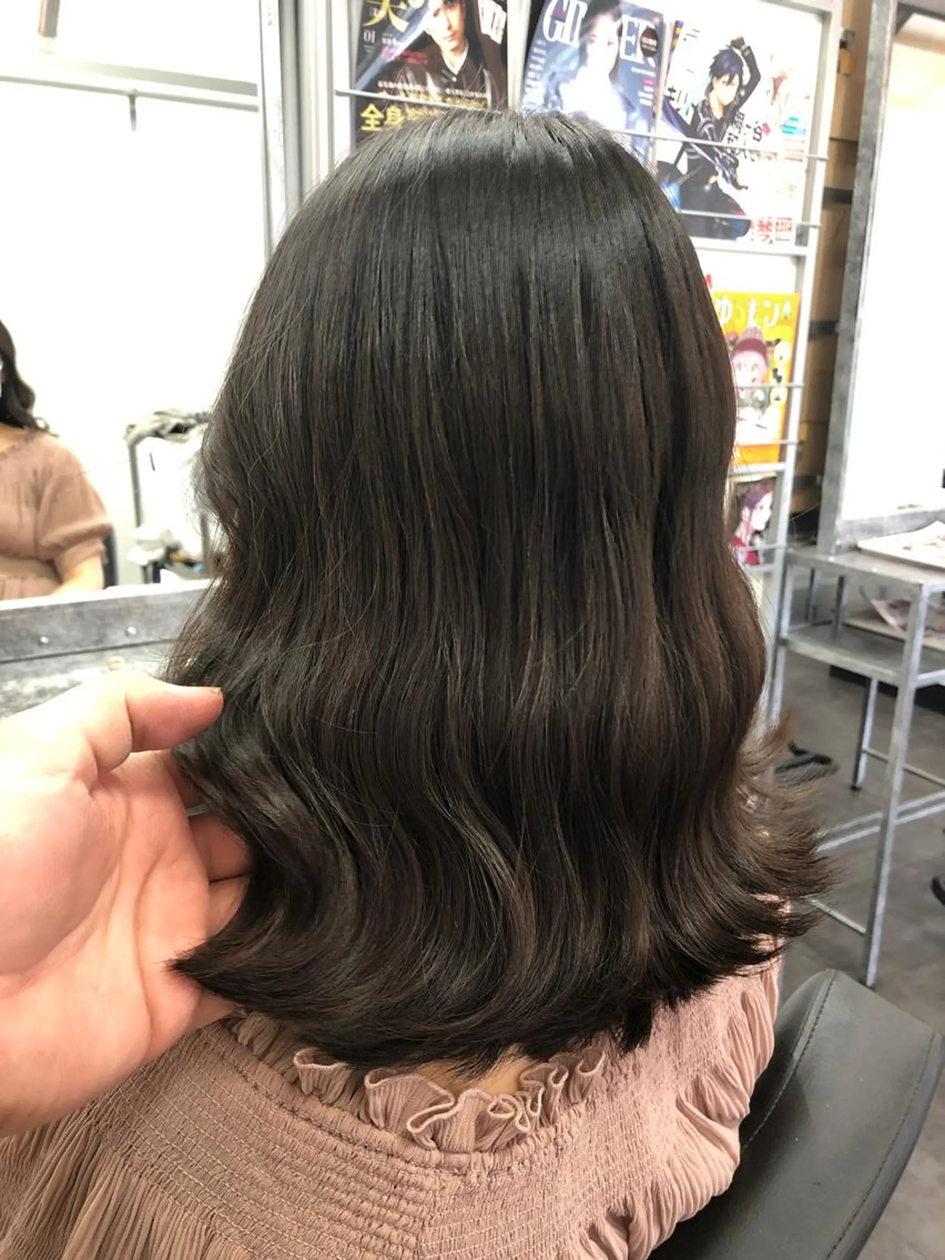 セミロング カラー ヘアアレンジ カット ヘアカラー トリートメント 大塚 貴之のヘアスタイル