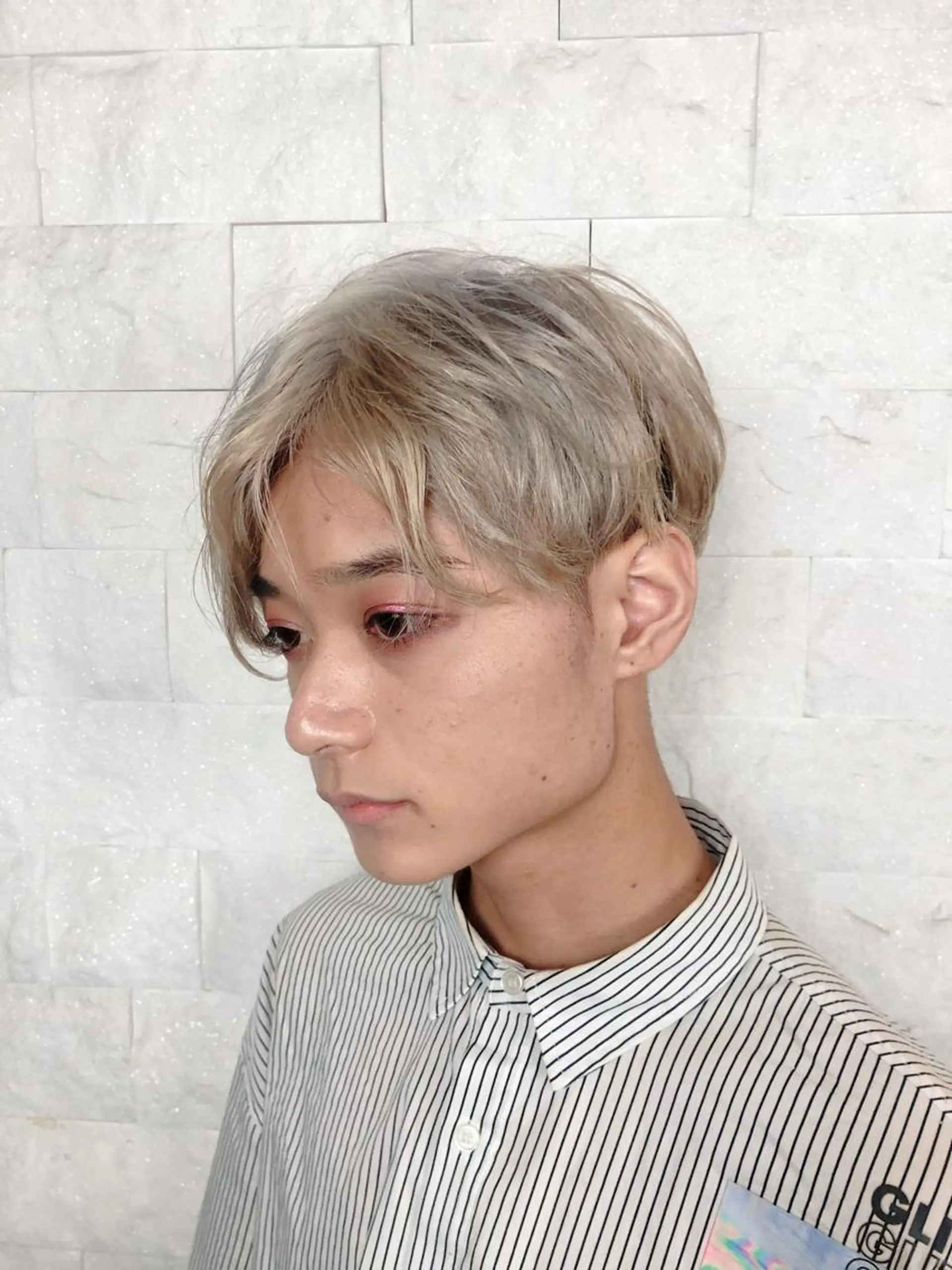 ショート 圧倒的美髪ストレート ツダケイタロウのヘアスタイル