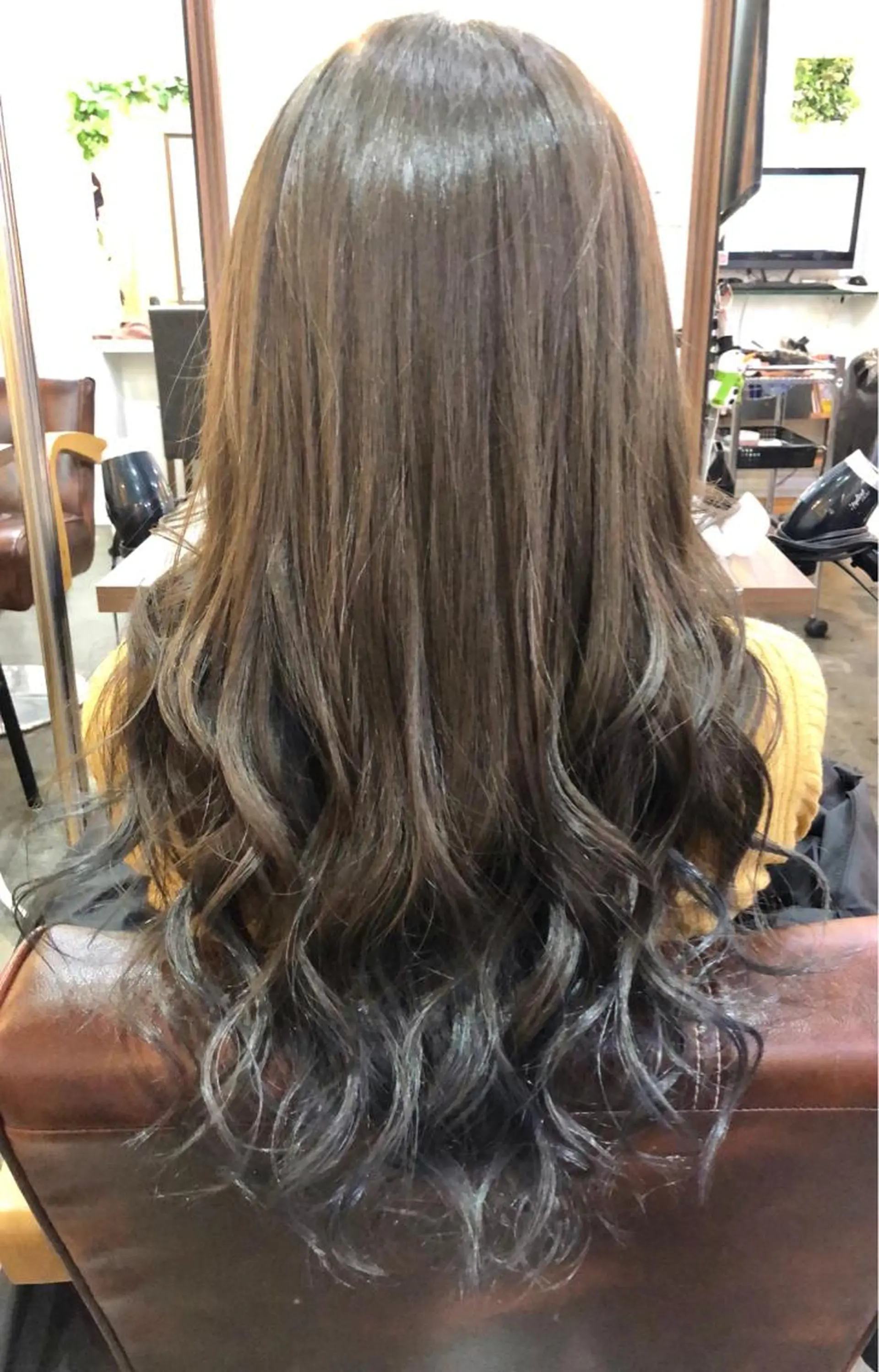 セミロング 吉田 典弘のヘアスタイル