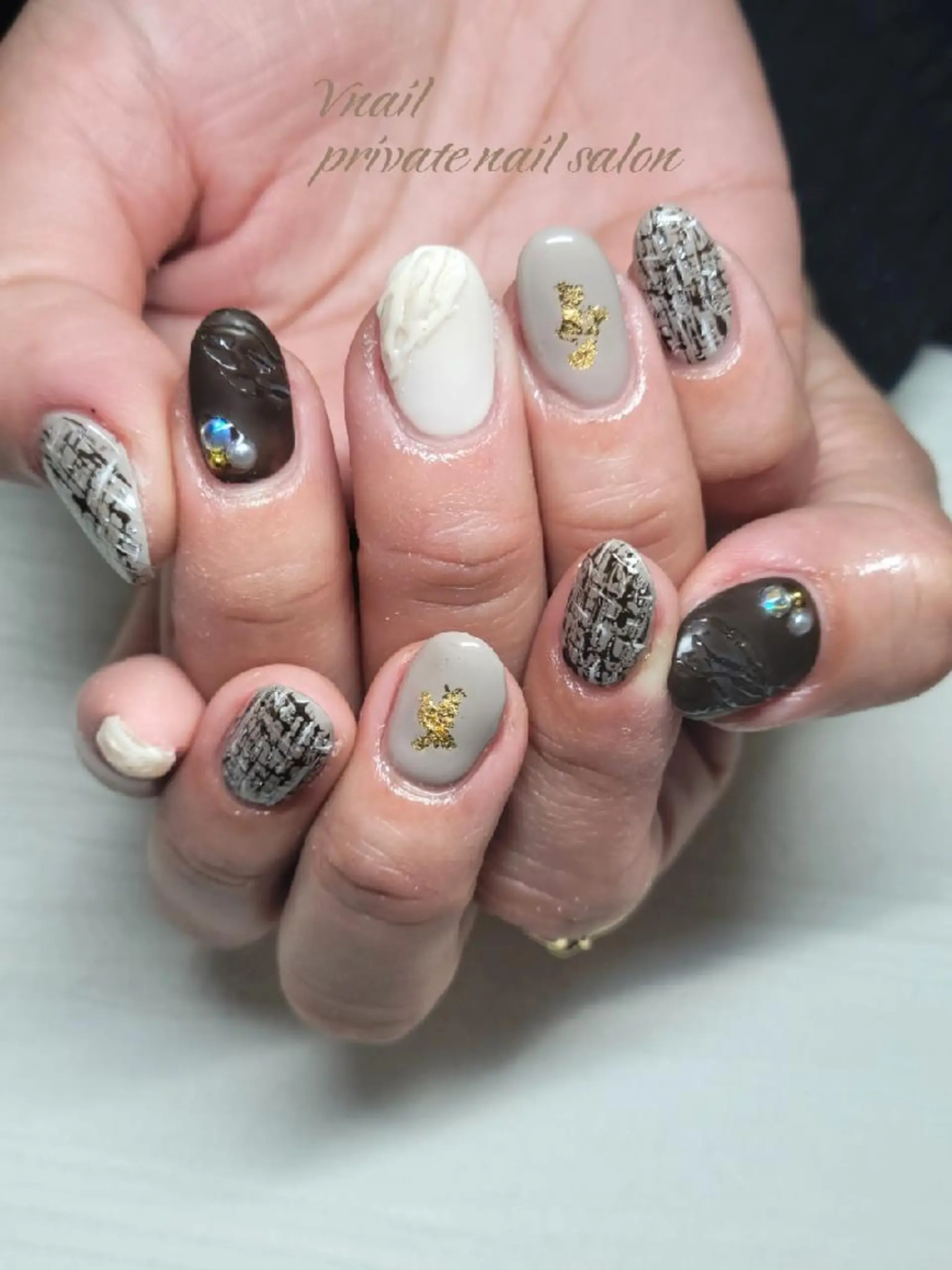 ネイル ハンドネイル V. nailのネイルデザイン