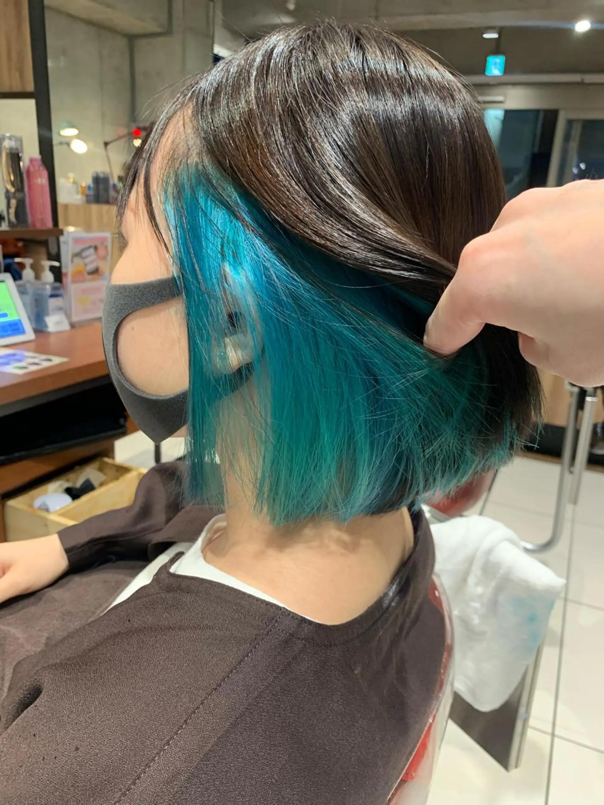カラー インナーカラー AQUA 平田真一のヘアスタイル