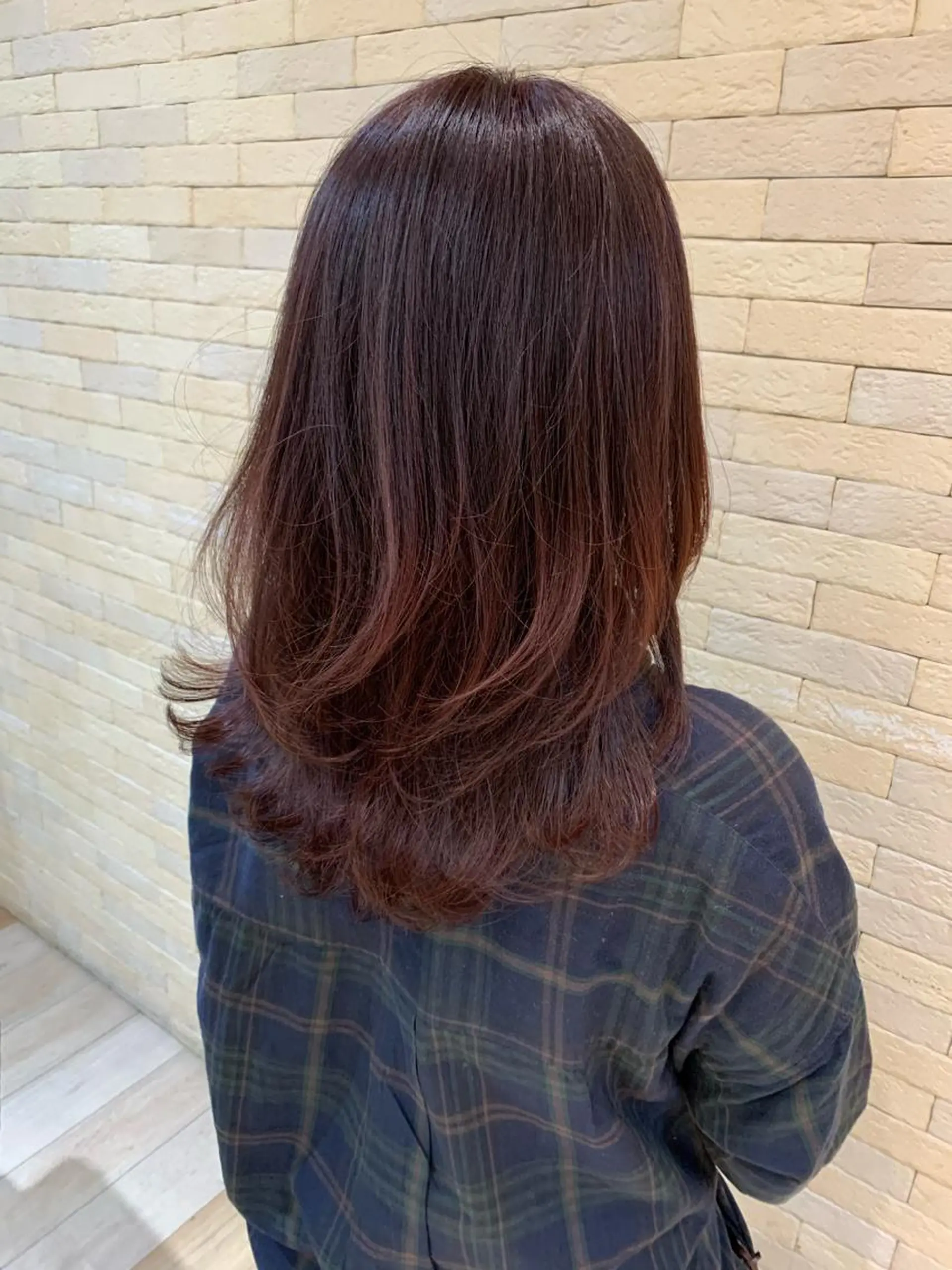 ミディアム カラー ミディアムレイヤー ピンクカラー レイヤーカット ヘアカラー トリートメント ヘッドスパ 艶髪レイヤー上田 紗也🇰🇷💗のヘアスタイル