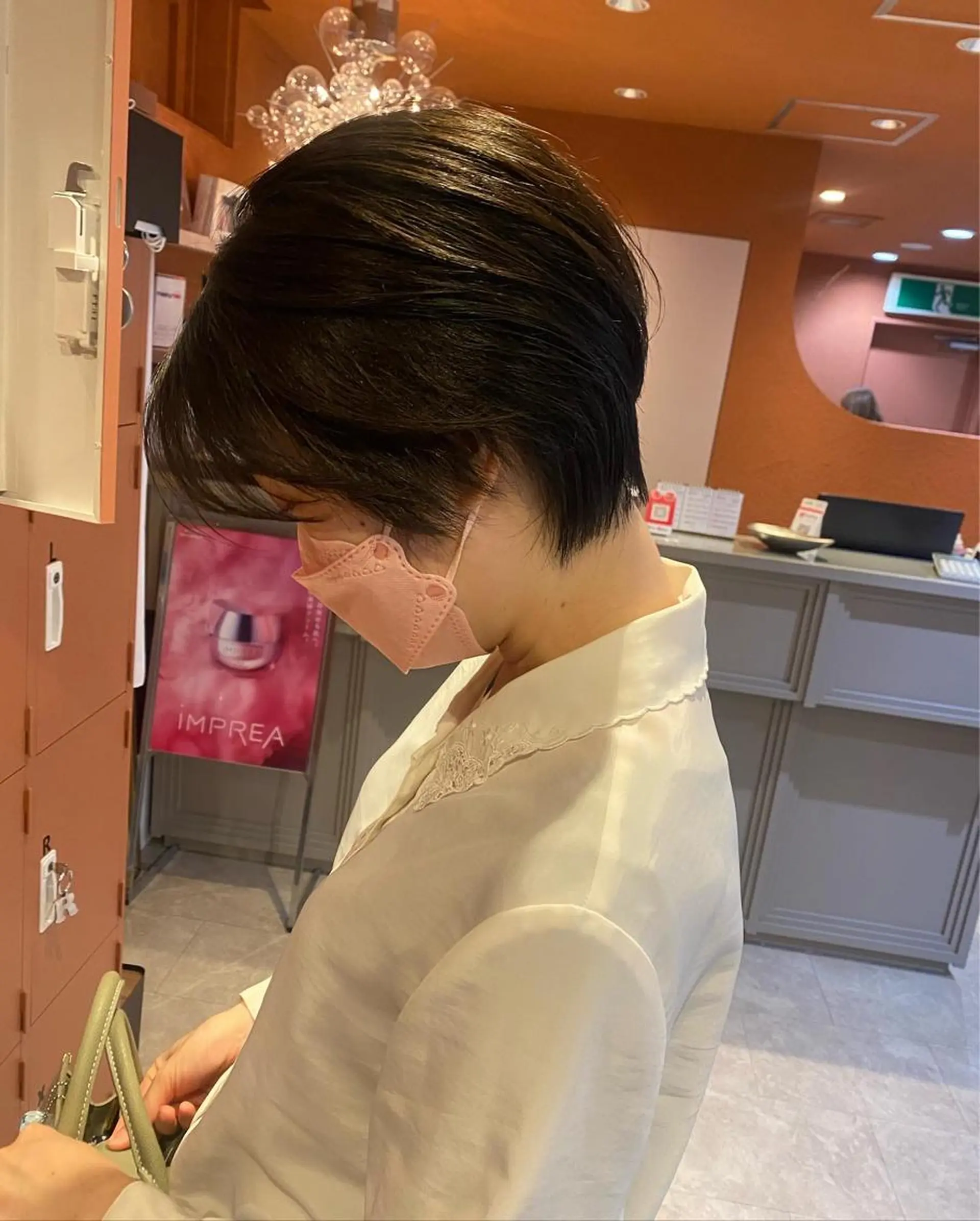 ショート 小顔カット 艶カラー　宮﨑 蒼のヘアスタイル