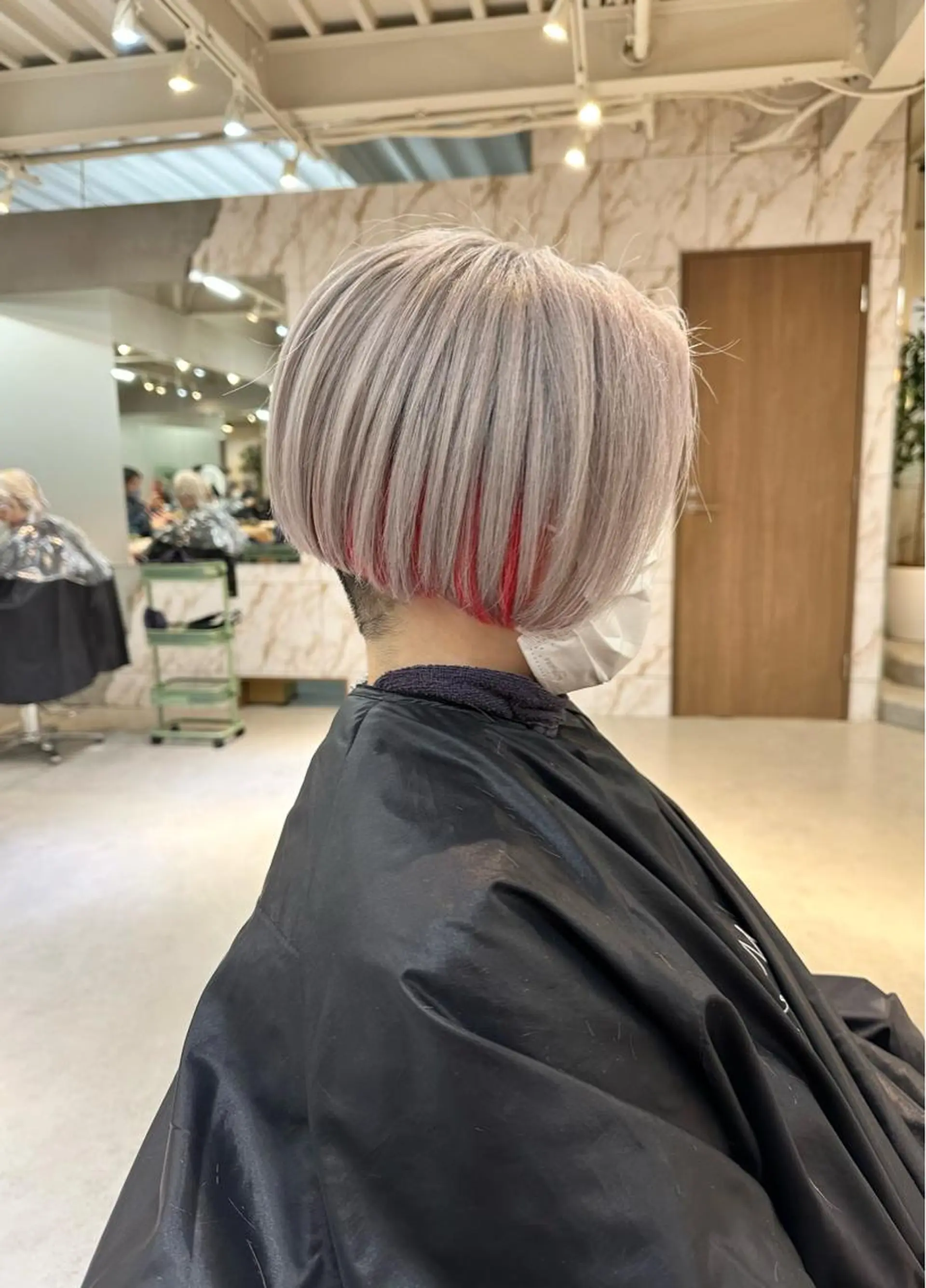 ショート ハイトーン×似合わせ 🌱中川慎之介のヘアスタイル