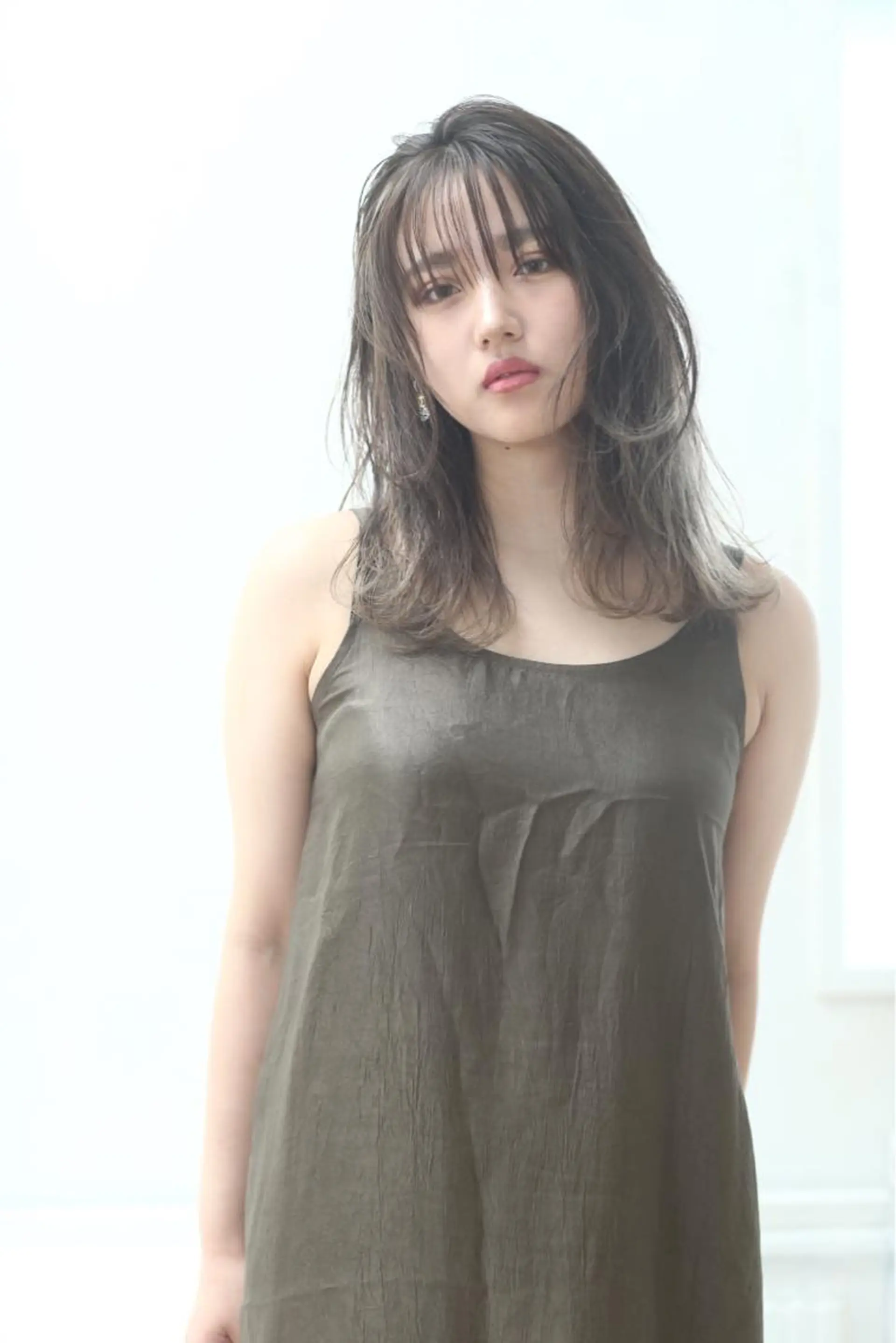 ミディアム カラー グレージュ THINK SHOP KANTAのヘアスタイル