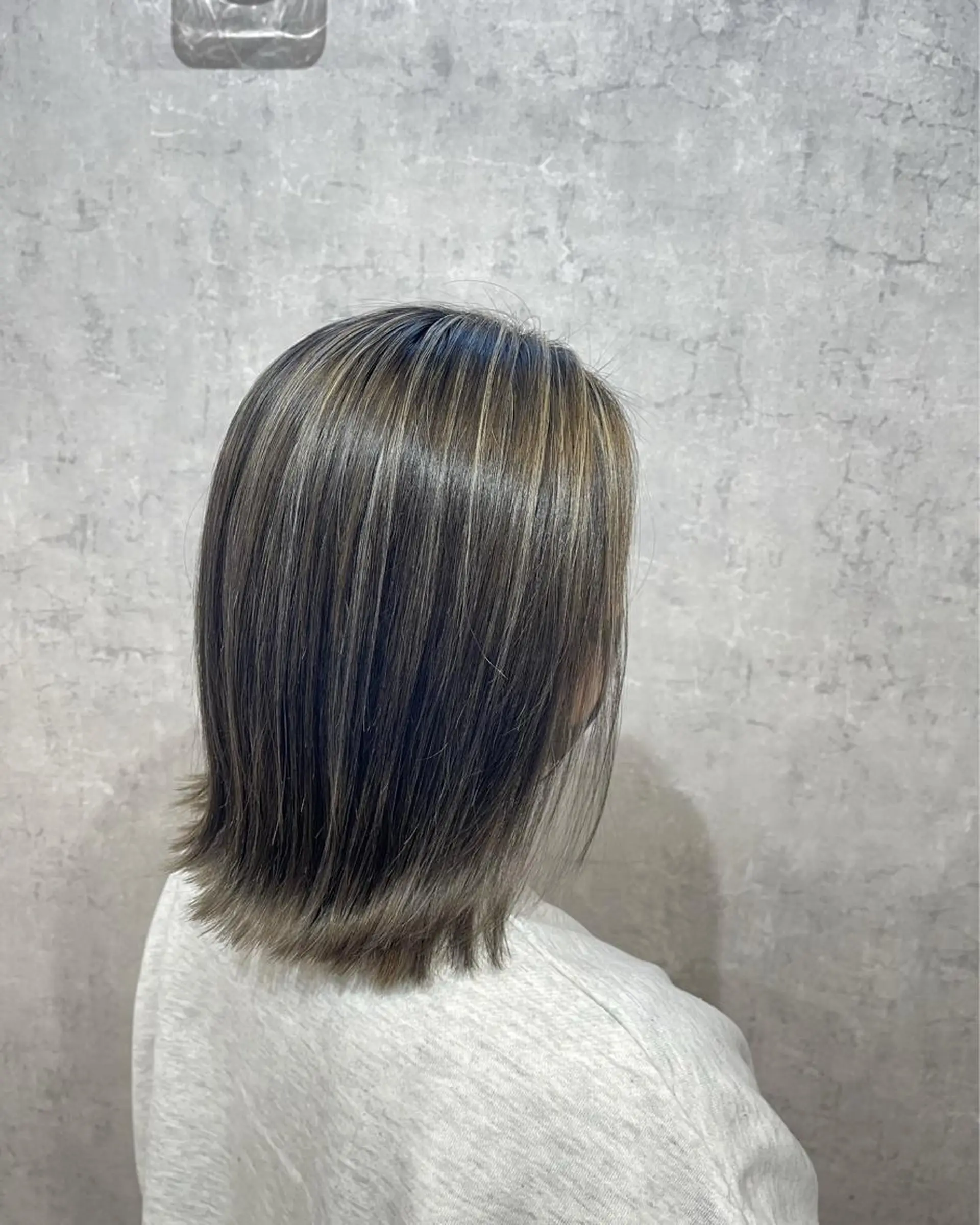 ミディアム カラー ハイライトカラー ハイライト ヘアカラー トリートメント _White泉佐野店所属・佐々木  まゆかのヘアスタイル