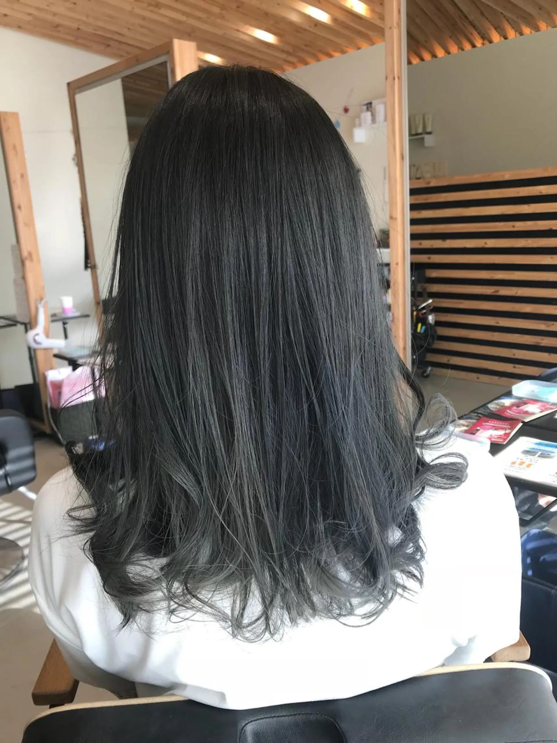 ロング カラー 関口 友行のヘアスタイル
