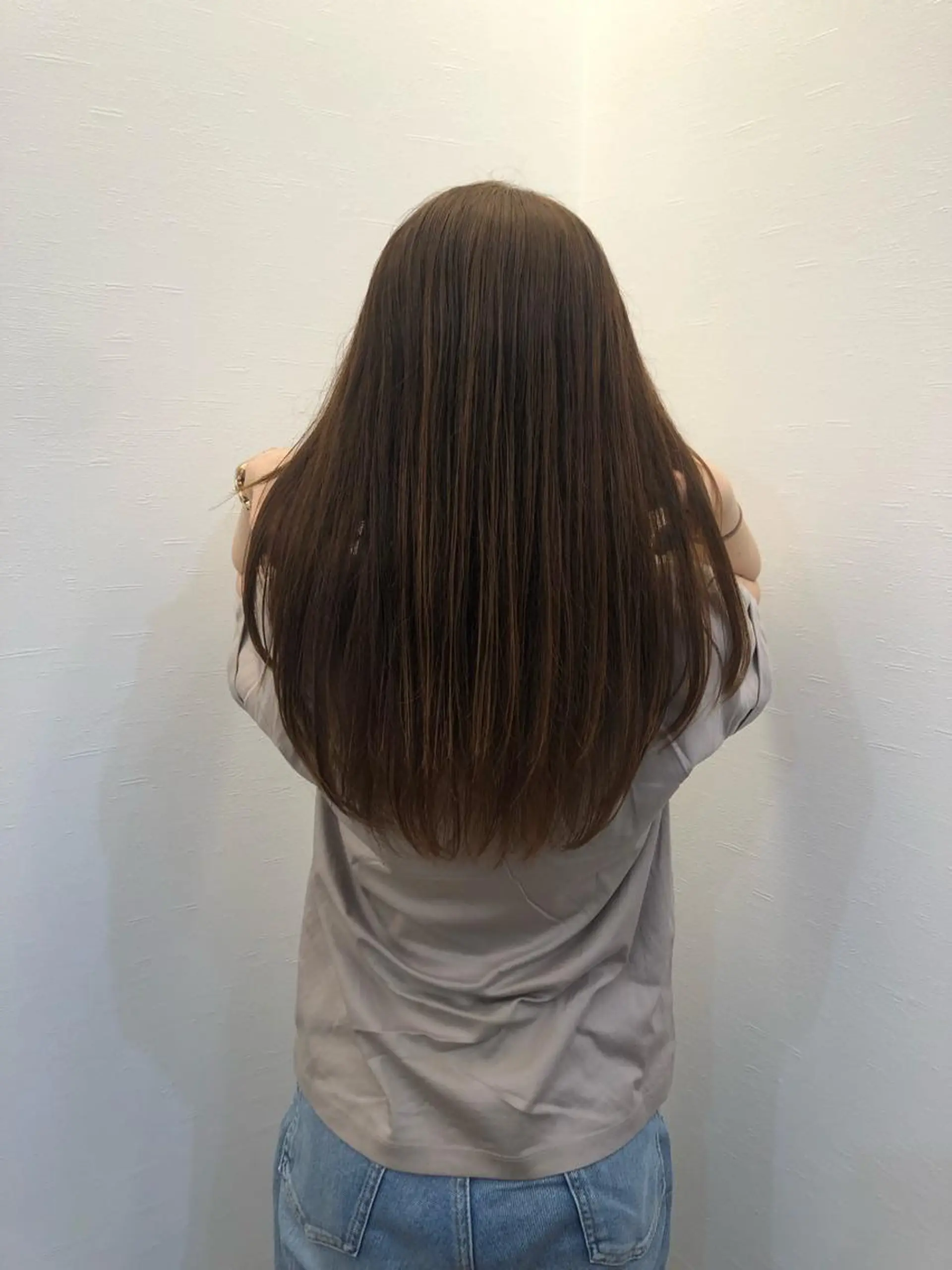 カラー ツノガイ エリのヘアスタイル