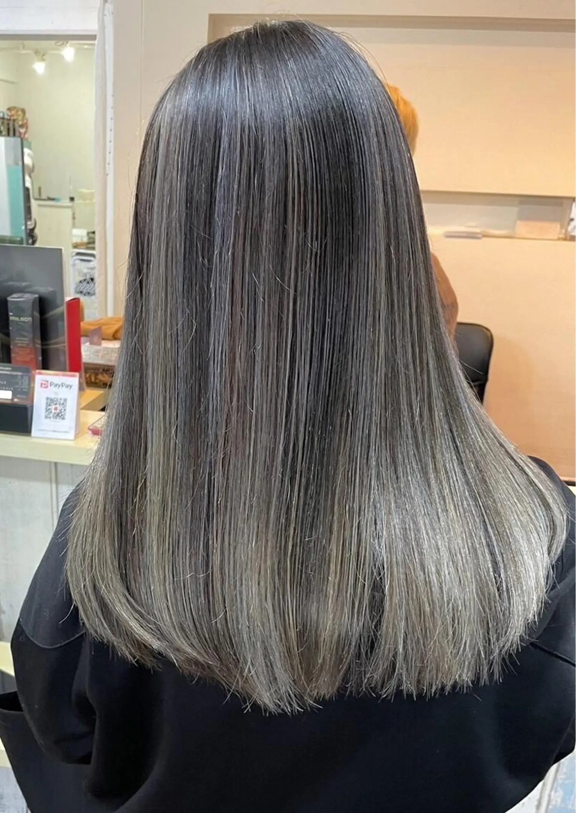 ロング Chihiro .のヘアスタイル