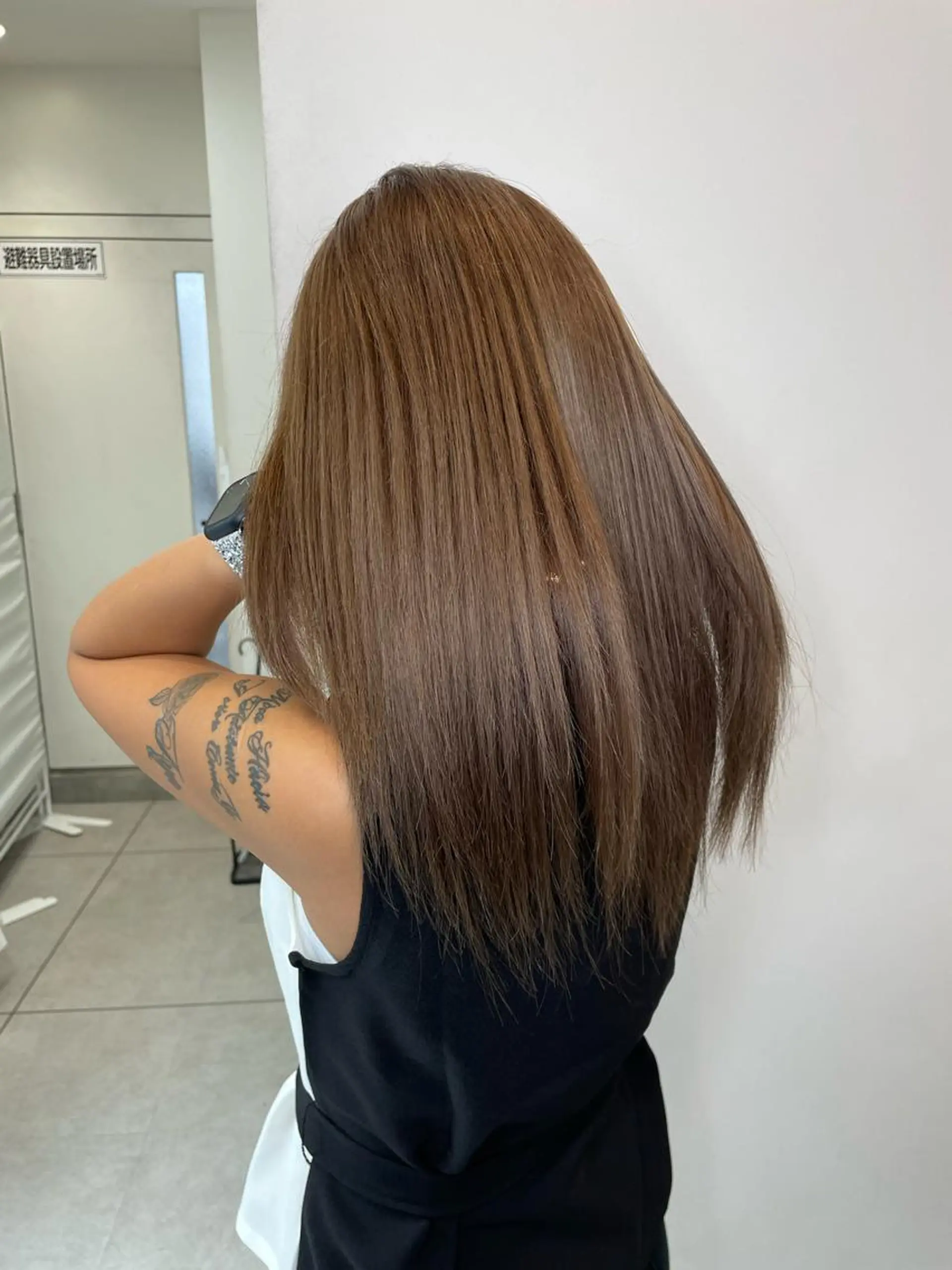 カラー ヘアアレンジ カット ヘアカラー トリートメント 神戸三宮ダメージレス ブリーチ特化 麟太郎のヘアスタイル